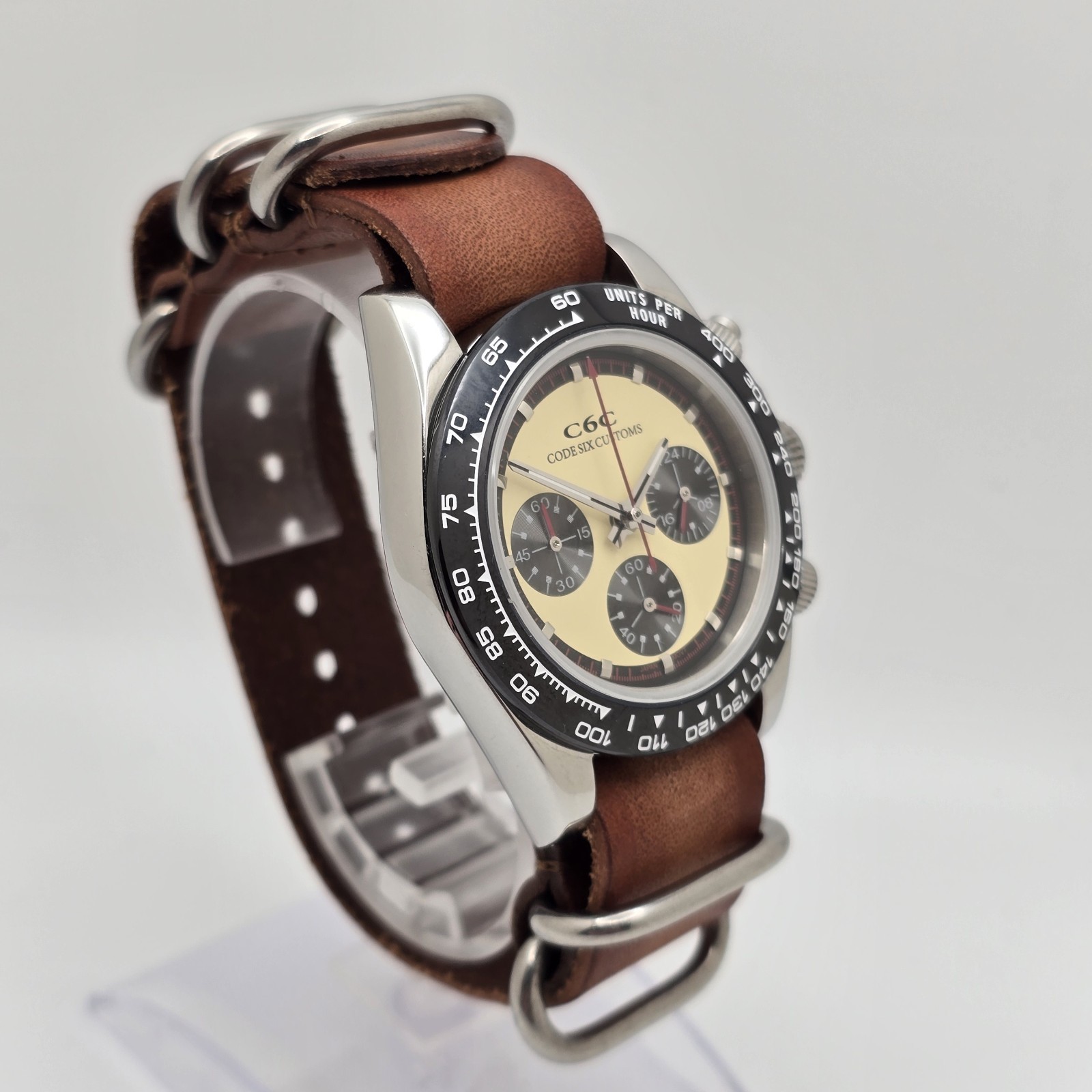 Custom-Built Mecha-Quartz Watch – 40mm “Vintage Newman-Style” Chronograph