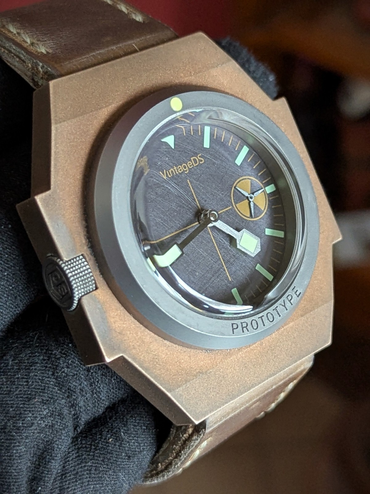 Vintage DS Aircraft Carrier VDS Bronze Titanium Distress Dial Swiss Aut G2U