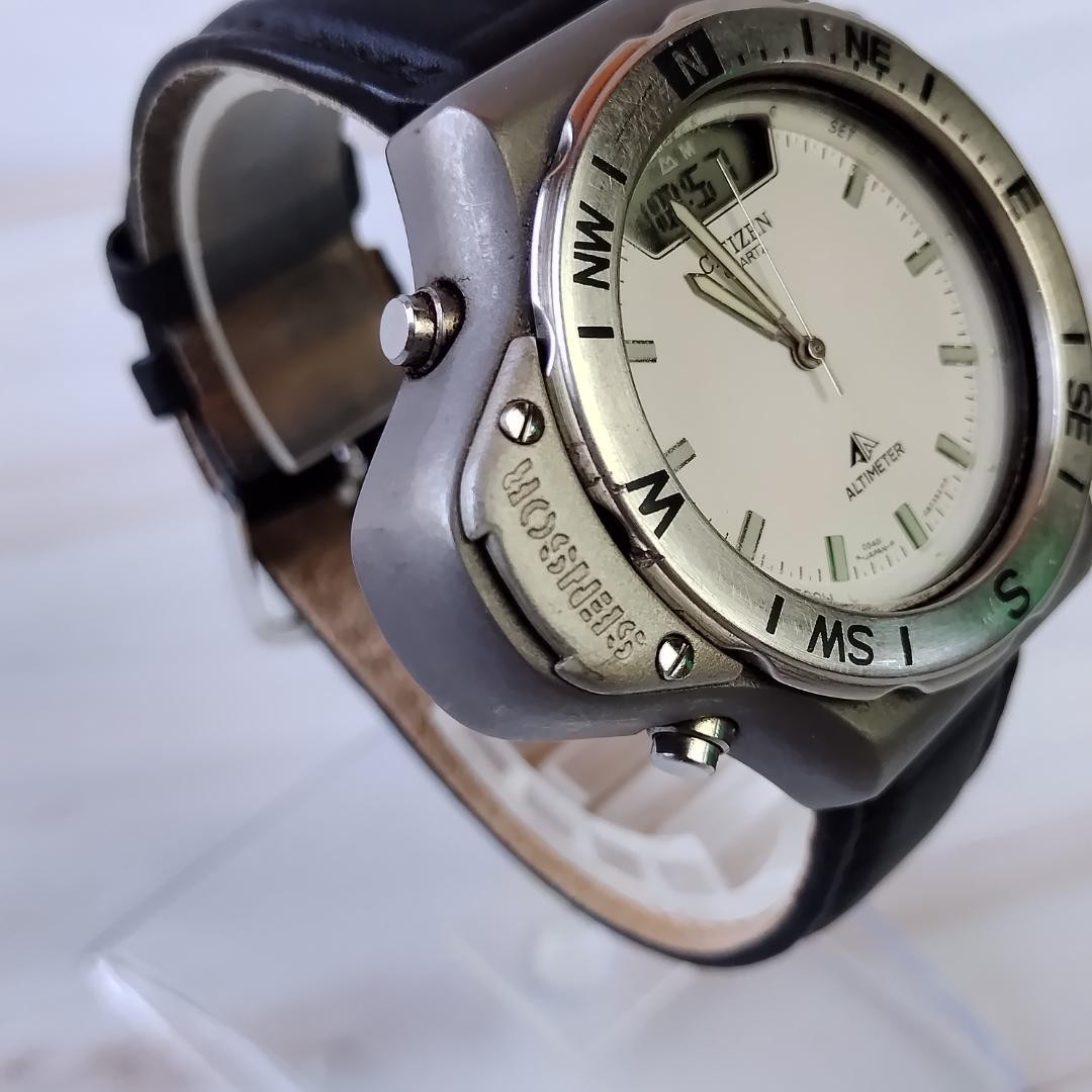 Vintage 1989 CITIZEN World’s 1st Electronic Altimeter C040-088450 Ana-Digi Watch