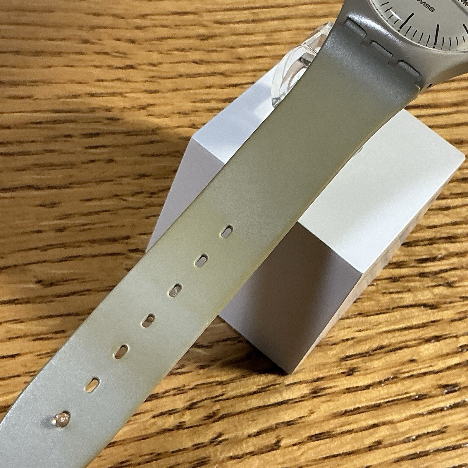 GT702 – 1983 – TAN – FIRST YEAR OF SWATCH – 34mm