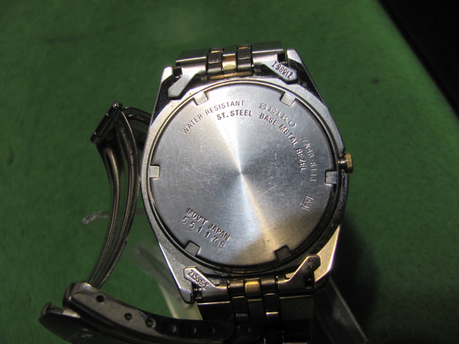 Vintage Seiko Men’s Quartz Watch 7N43-8111 MOV’T JAPAN 551178 w/ Tyson Food Box