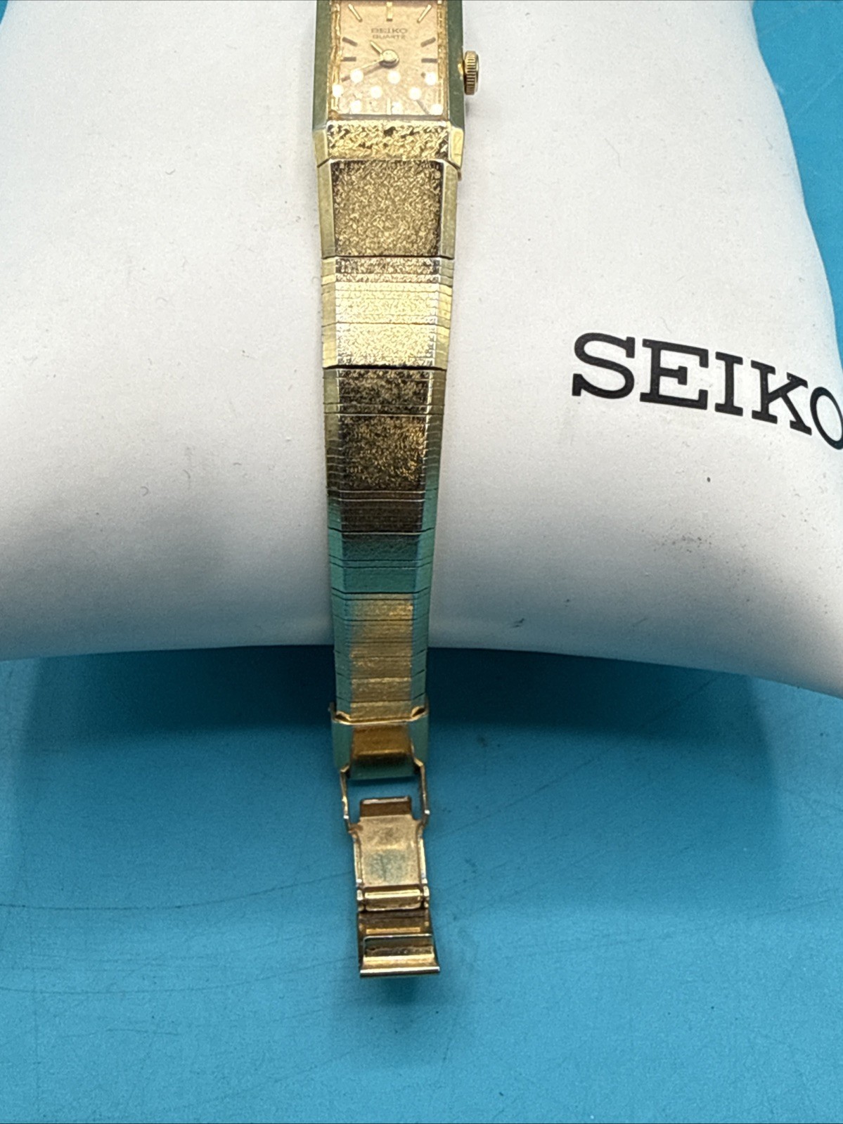 Seiko Tank Watch Women 12mm Champagne Dial Gold Tone 2e20-5029 New Battery