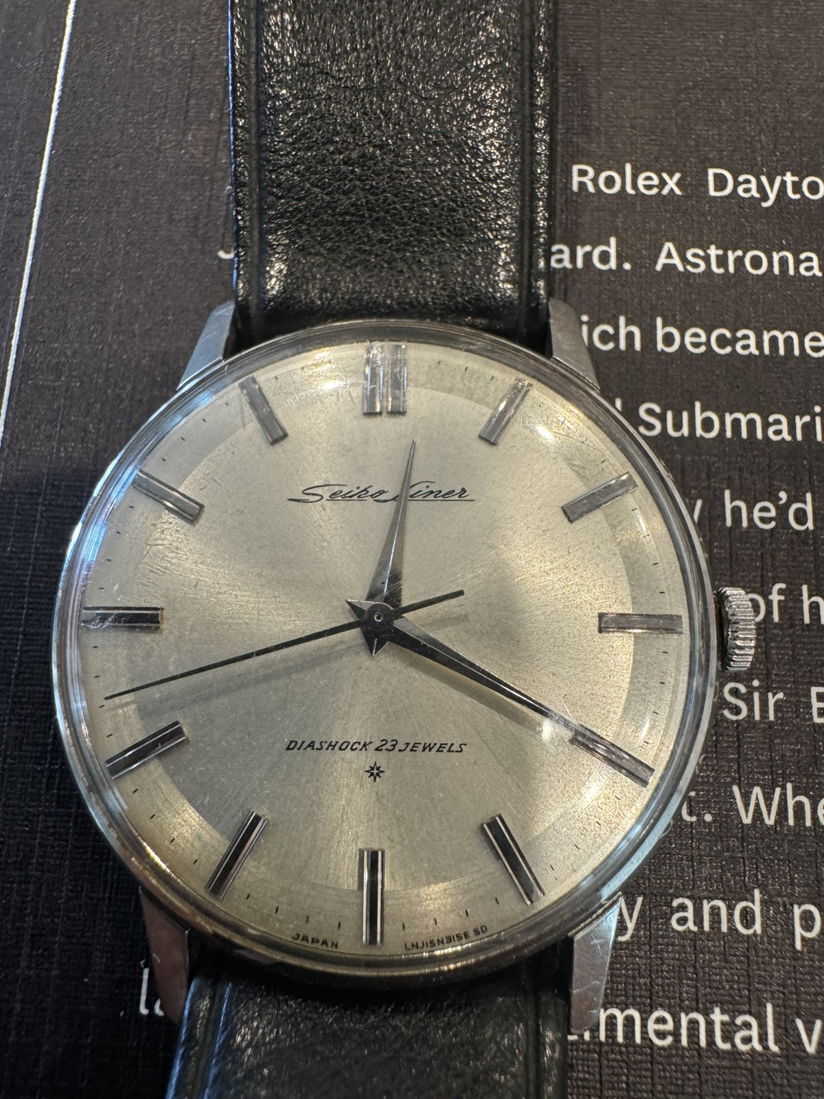 Seiko Liner 23 Jewels Manual Wind Vintage Watch Special Dial