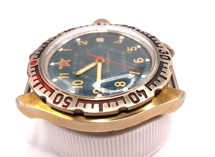 LEGENDARY RUSSIAN VINTAGE MENS WATCH VOSTOK KOMANDIRSKIYe MECHANICAL WORKING RAR