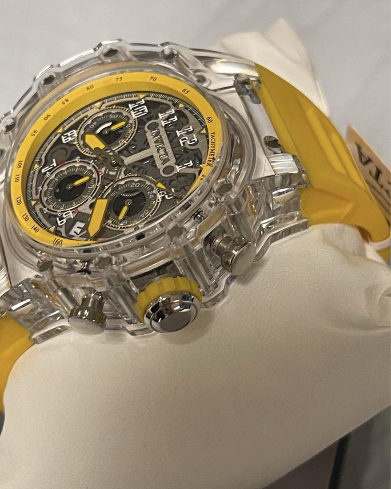 Invicta Racing Vaulthan Men’s Watch – 44mm, Yellow (69677) new