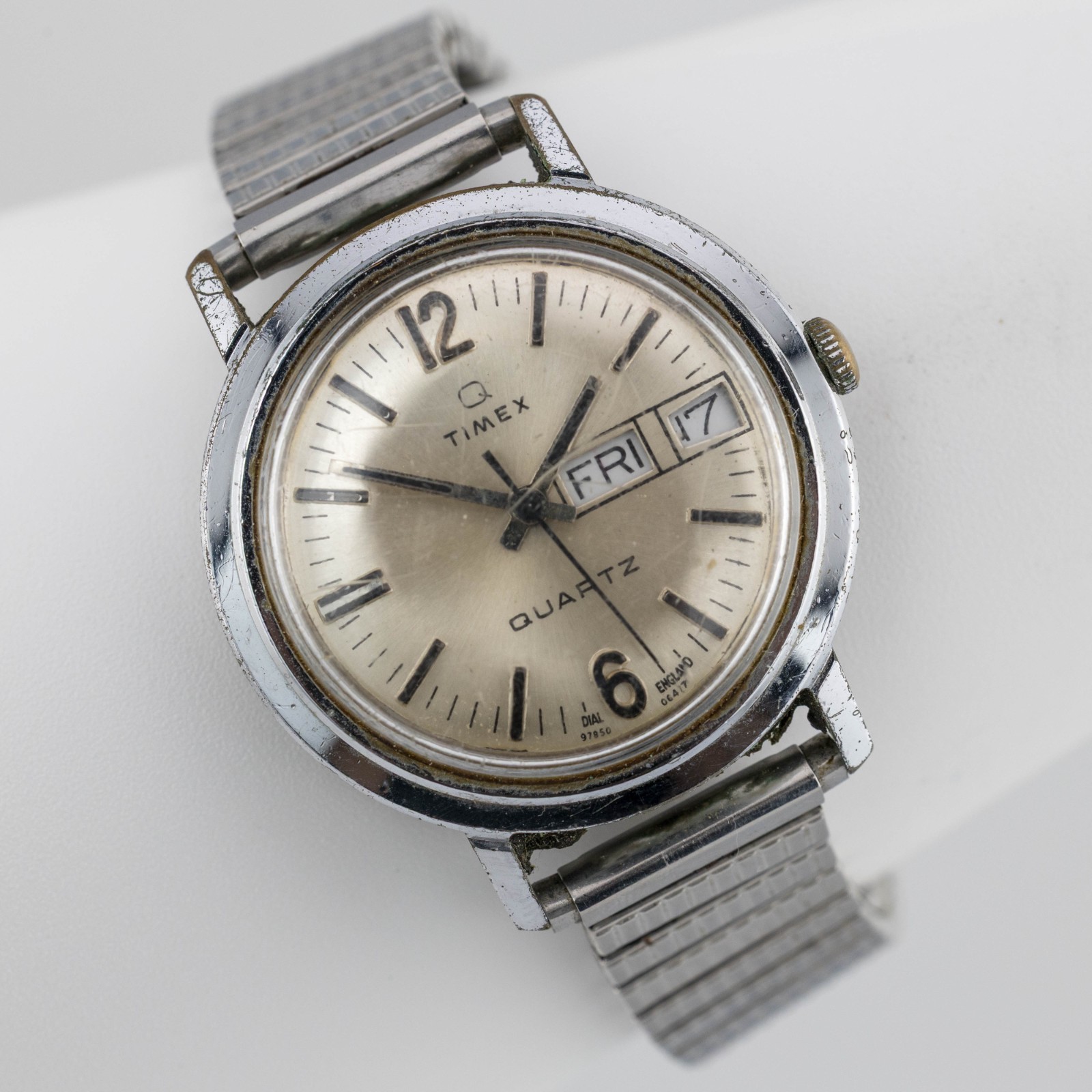 Vintage Timex A CELL Dial England Quartz Men’s Watch Sz. 7 1/4″ New Battery