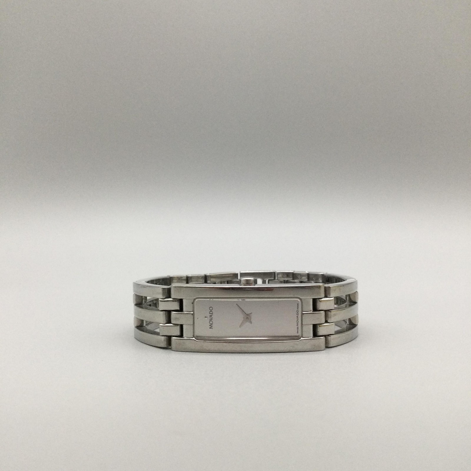 Movado Esperanza Womens Watch 14mm Stainless Steel Sapphire New Battery 6″