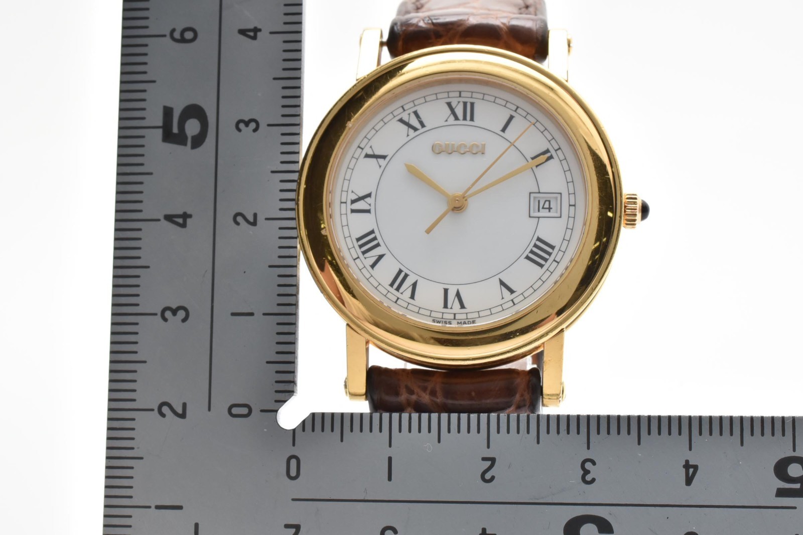 [Near MINT] Vintage Gucci 7200M White Roman Dial Date Quartz Men’s Watch JAPAN