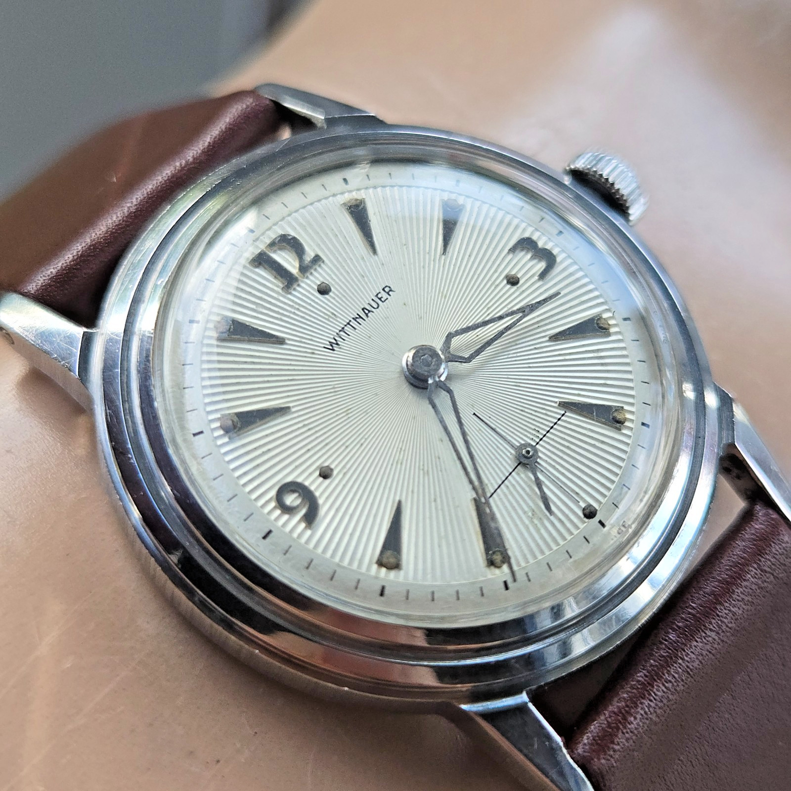 Vintage WITTNAUER men’s manual wind watch 10SG Sunburst dial 1950s