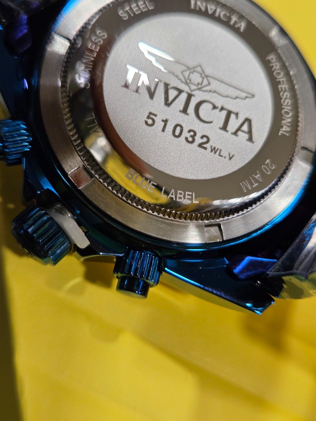 🔥51032 – Invicta Speedway Stratacore Men’s Watch – 40mm, Blue Label