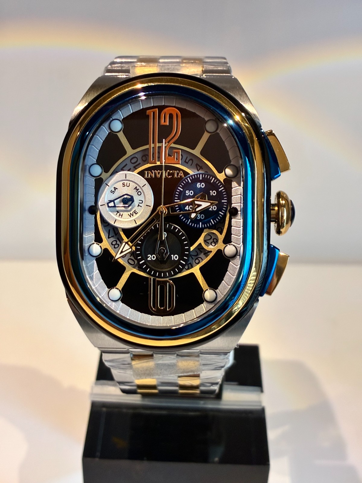 INVICTA LUPAH SWISS RONDA Z60 FE CALIBER 46mm QUARTZ WATCH ( MSRP: $599) NEW
