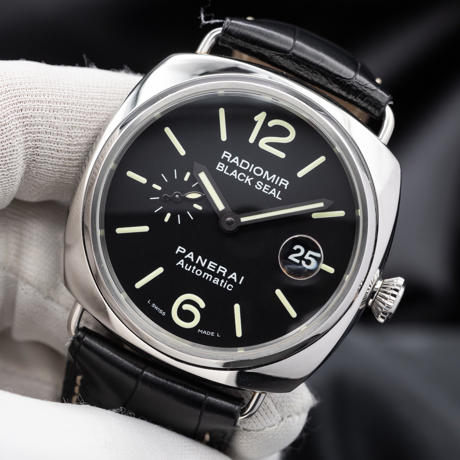 Panerai Radiomir Black Seal – PAM00380 45mm 2017 Triple Box Complete Set