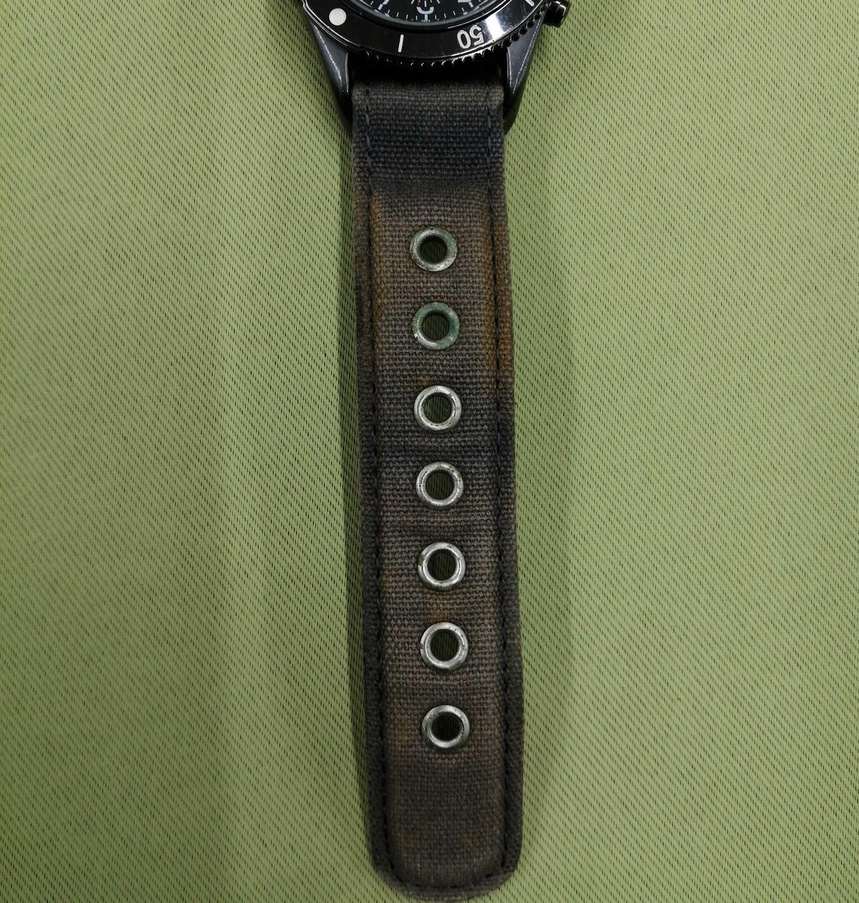 AVIREX quartz watch AVX-001 Used