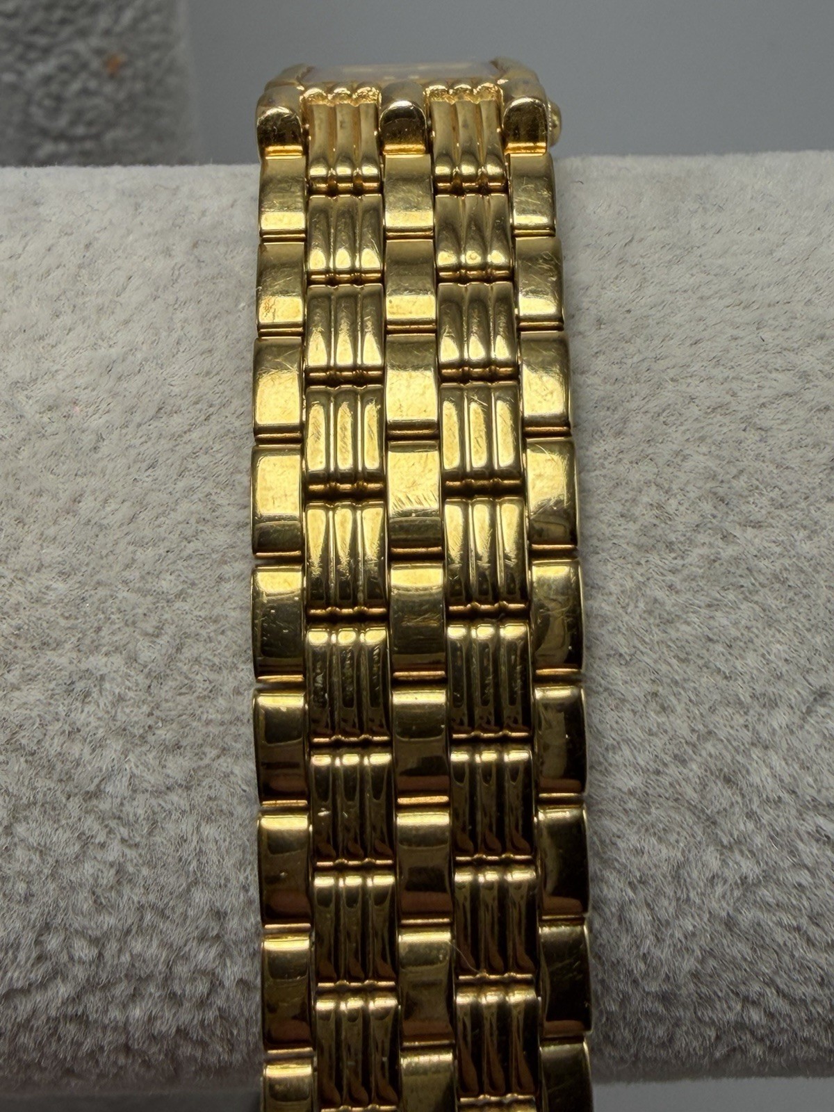 Bulova 97P13 New Battery Vintage Ladies Watch 14MM 6″ T9 1999 Gold Tone Tank
