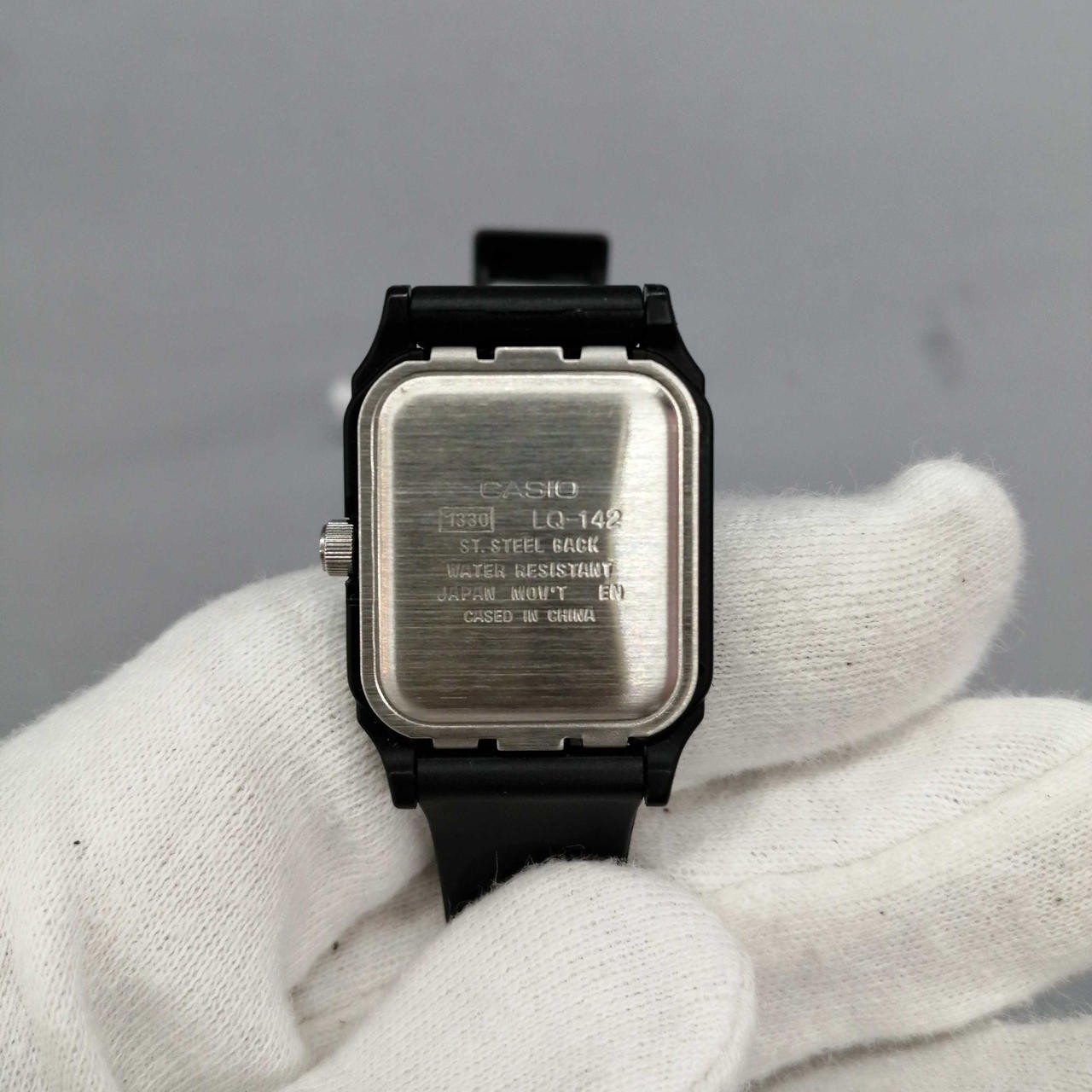 CASIO LQ-142 Watch