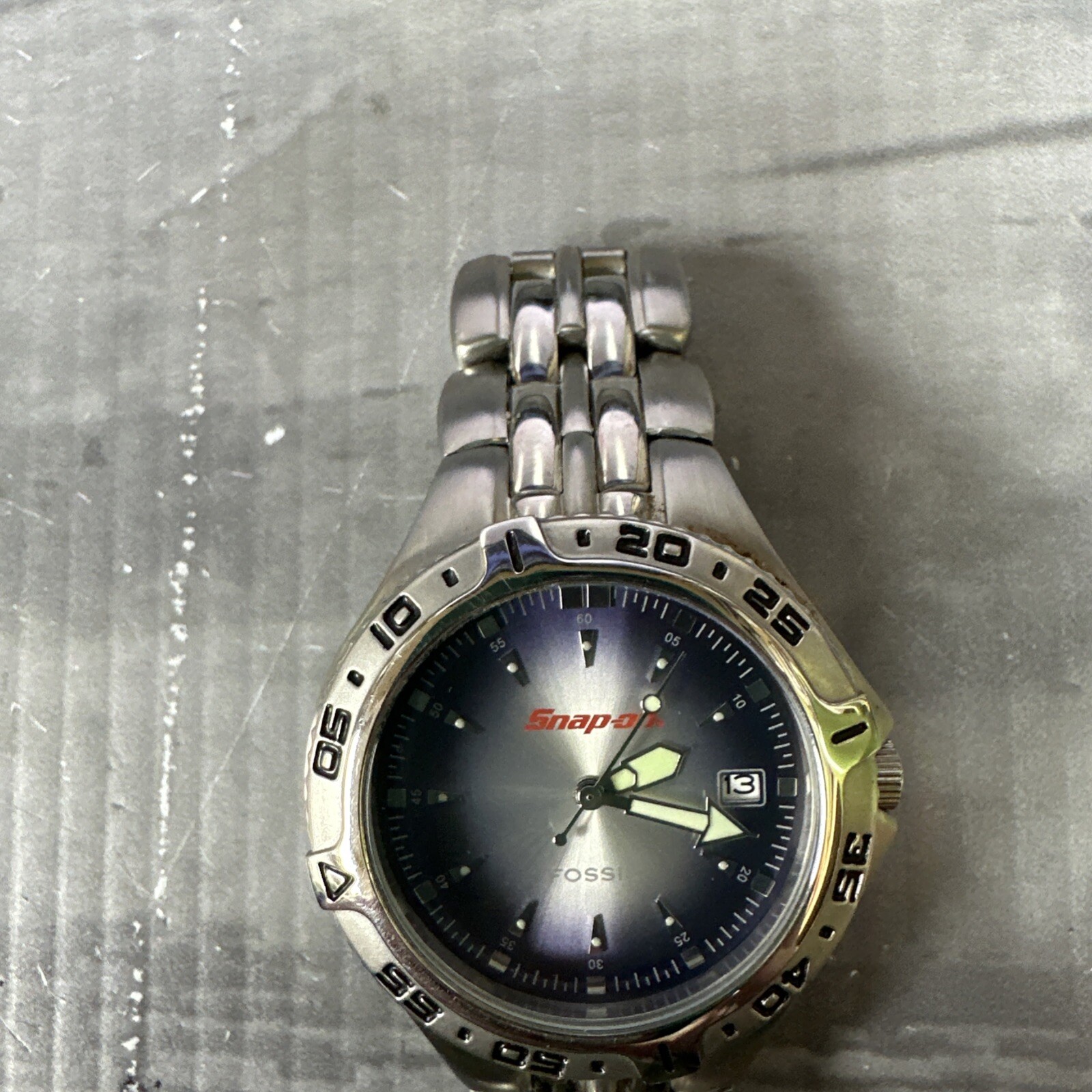 Snap-on Tools FOSSIL Watch with bottom half of tin NO lid to tin