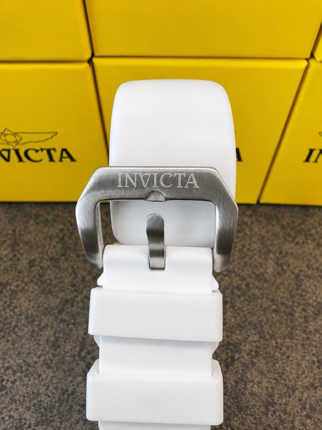 Invicta Racing Vaulthan Vaulthan Men’s Watch – 44mm. White (69647)