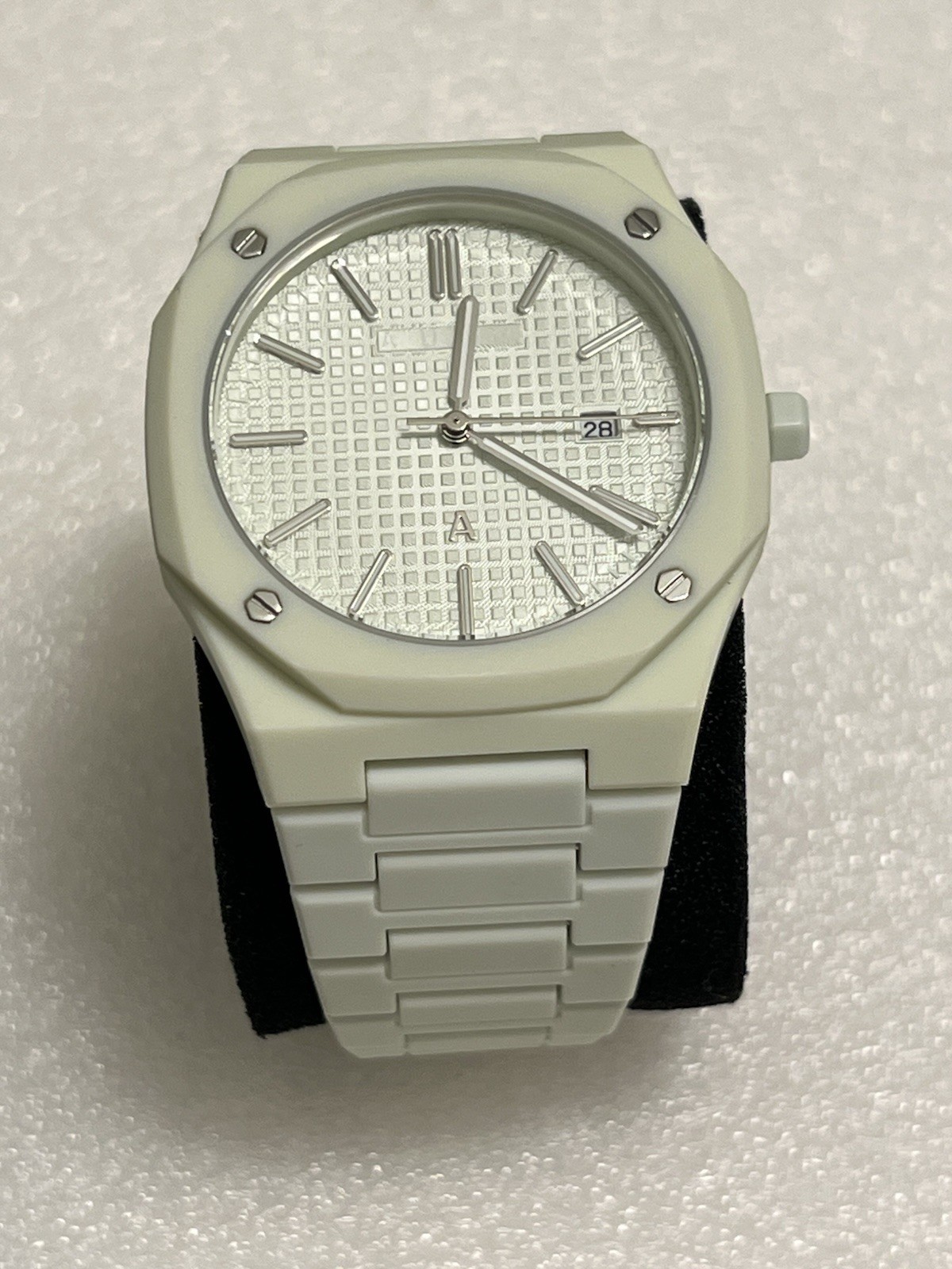 AURA Polycarbonate: MINT Color (The Viral Discontinued Watch – Super Rare Color)