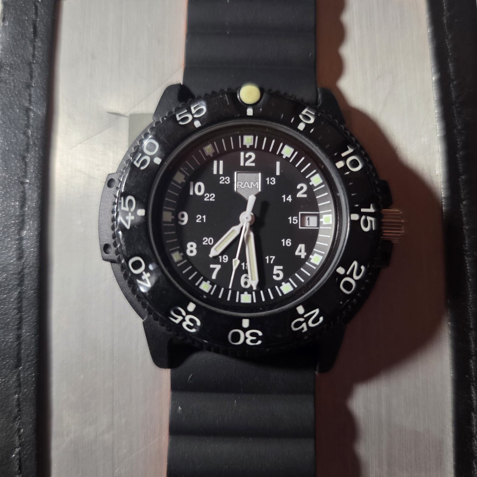 RAM Diver Quartz Watch Black Dial Date 24-Hour, 20 ATM, Unidirectional Bezel