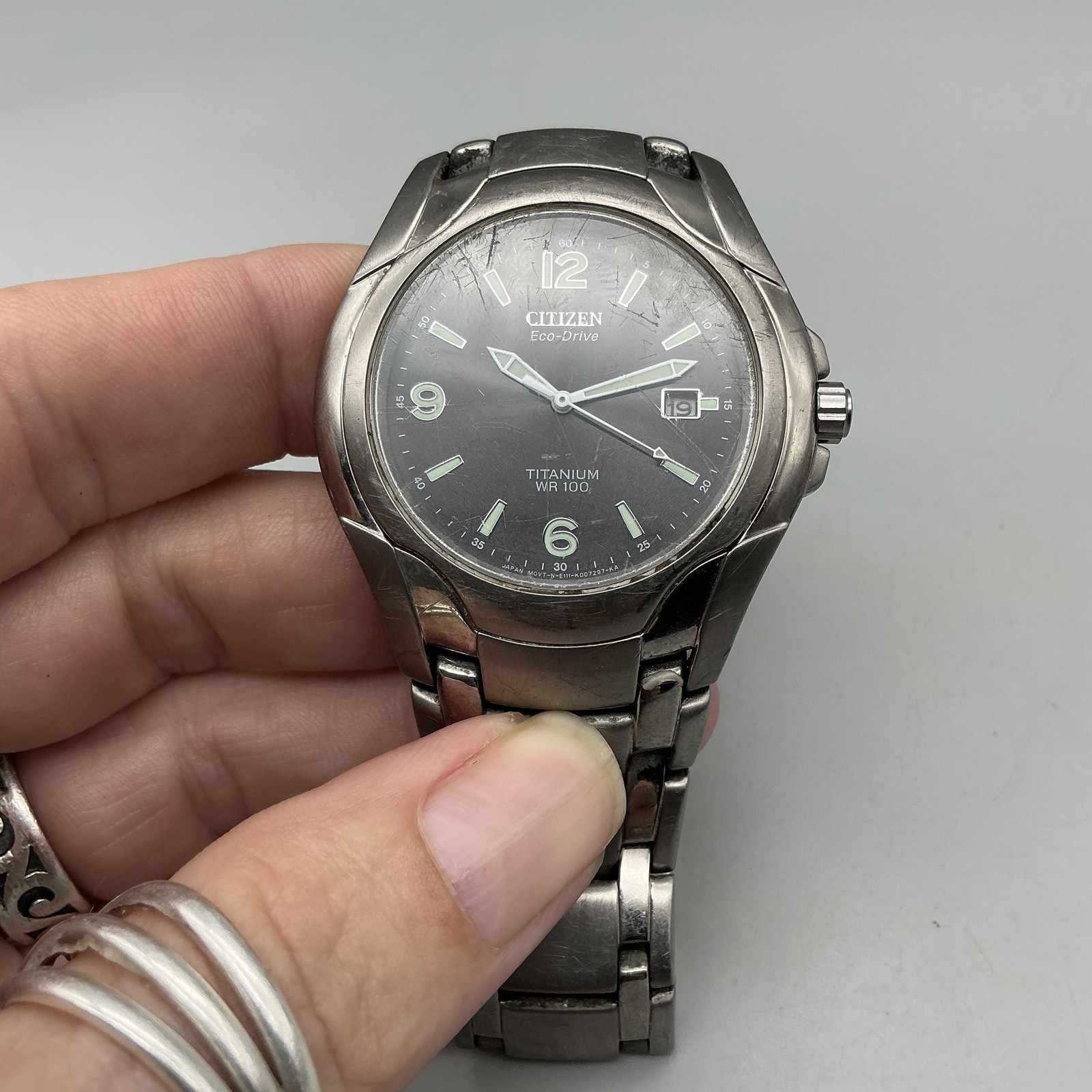 Citizen Eco-Drive Titanium Mens Watch 40mm Black Dial WR 100 E111-K006368 7.25″