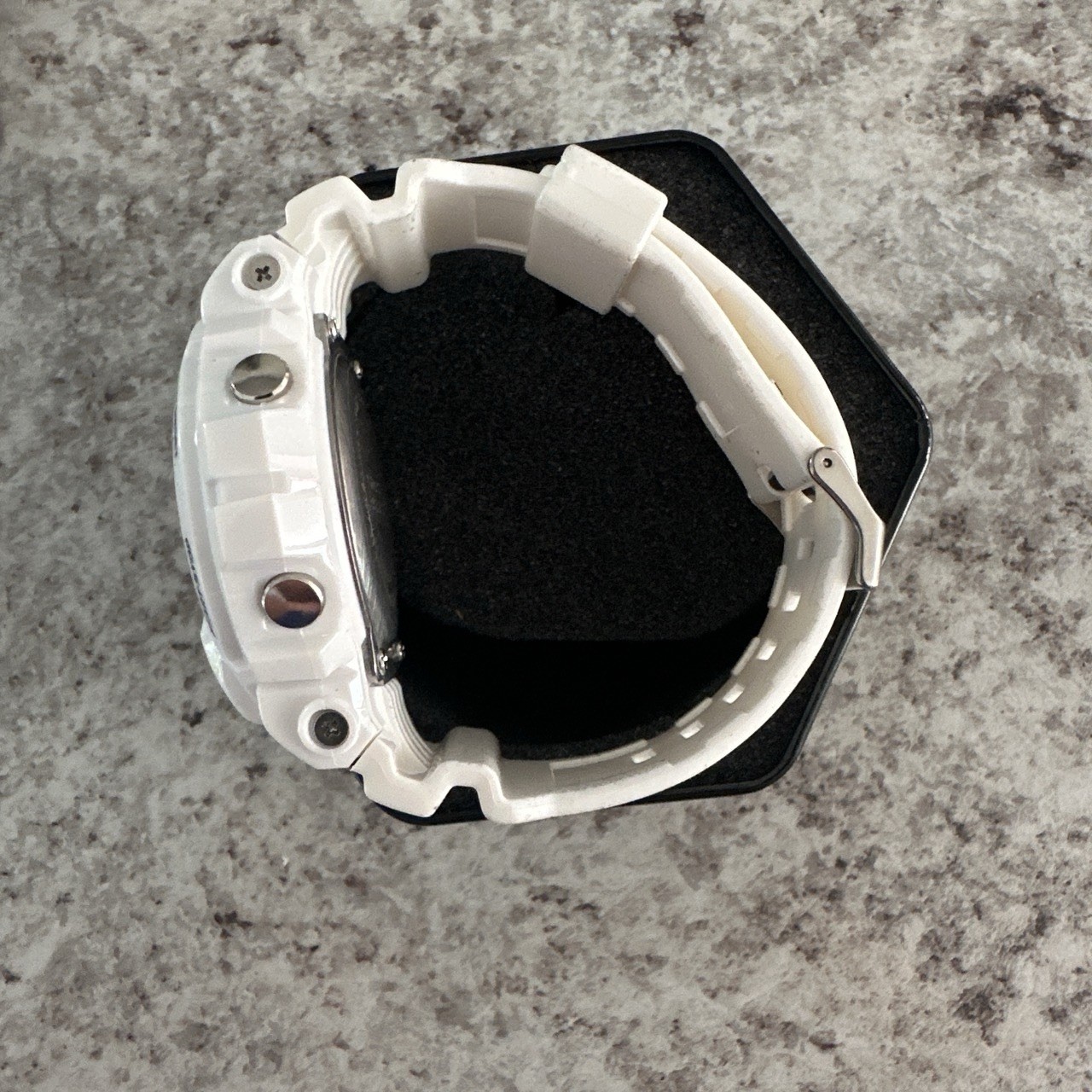 Casio GSHOCK DW6900 White & Silver W/ White Backlight Brand New W/ Box & Papers