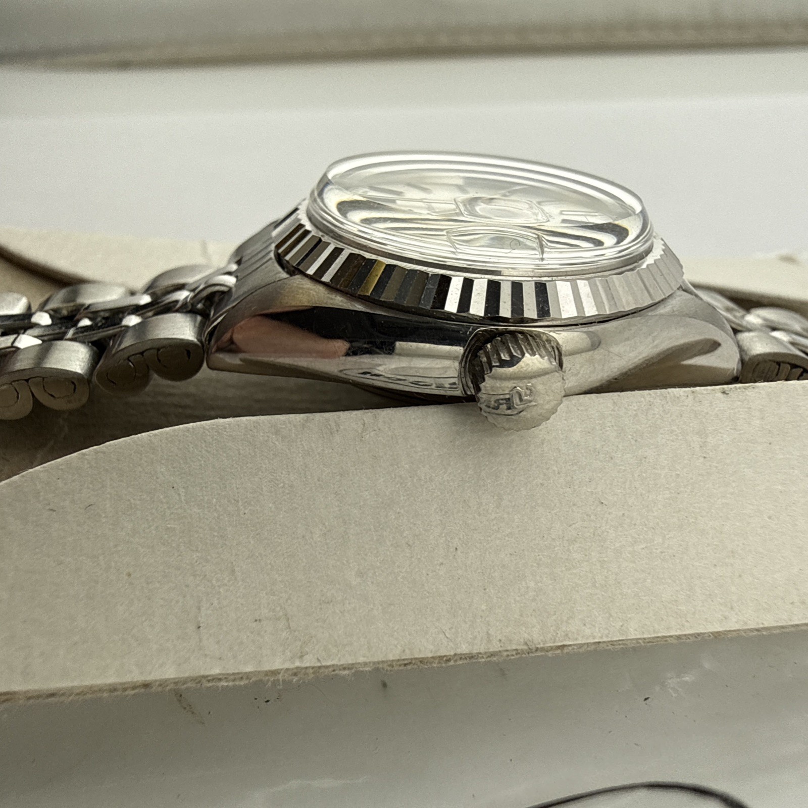 VINTAGE RICOH AUTOMATIC 21J SILVER TONE LADY’S DATE WATCH – NOS New Old Stock