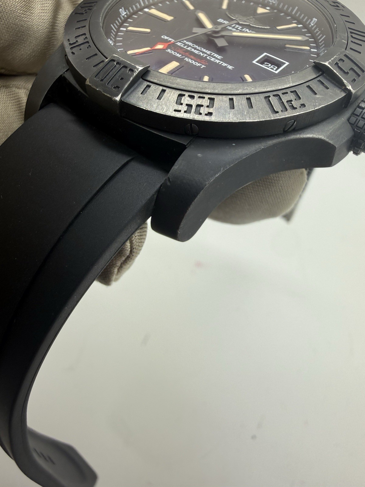 2017 Breitling Avenger Blackbird 48mm Automatic Rubber Strap Watch V17310 B+P