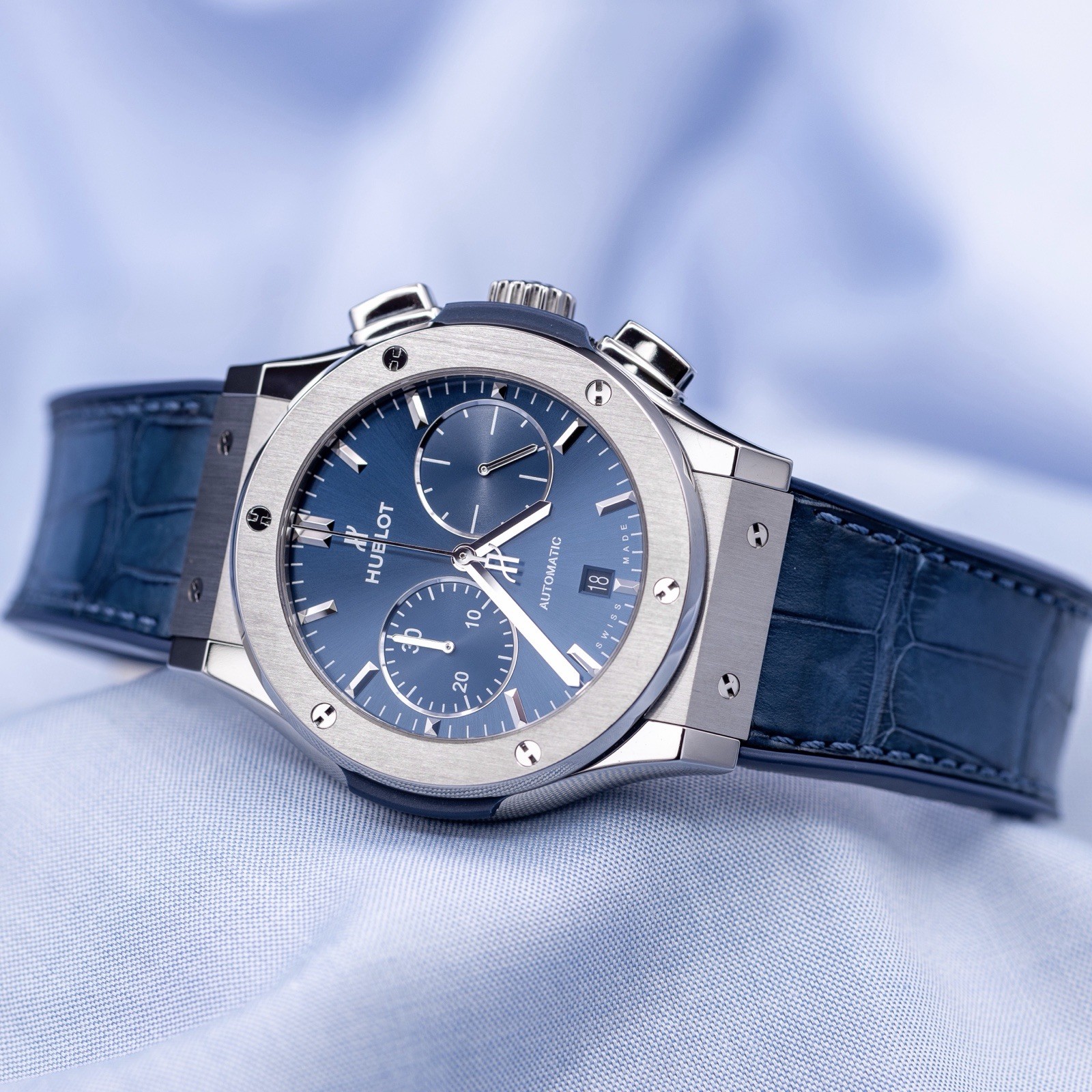 Hublot Classic Fusion Chronograph Blue Dial 521.NX.7170.LR Box+Papers & Receipt