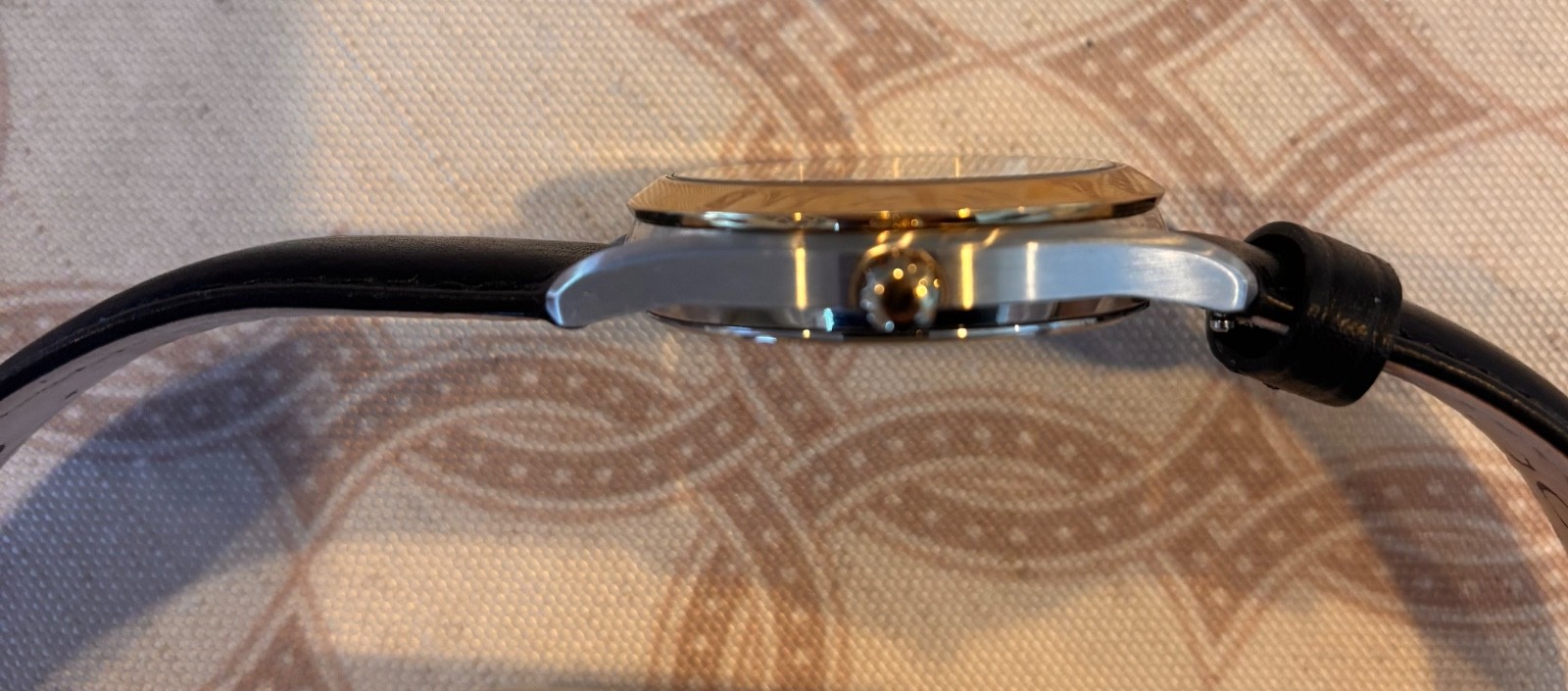 Seiko Solar Gray With Gold Accents Men’s Watch – OD6554 New $20 Battery