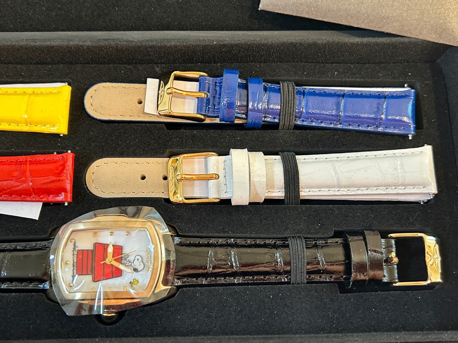 Peanuts Snoopy & Woodstock INVICTA 2017 Men’s Watch w/Extra Bands – MINT IN BOX