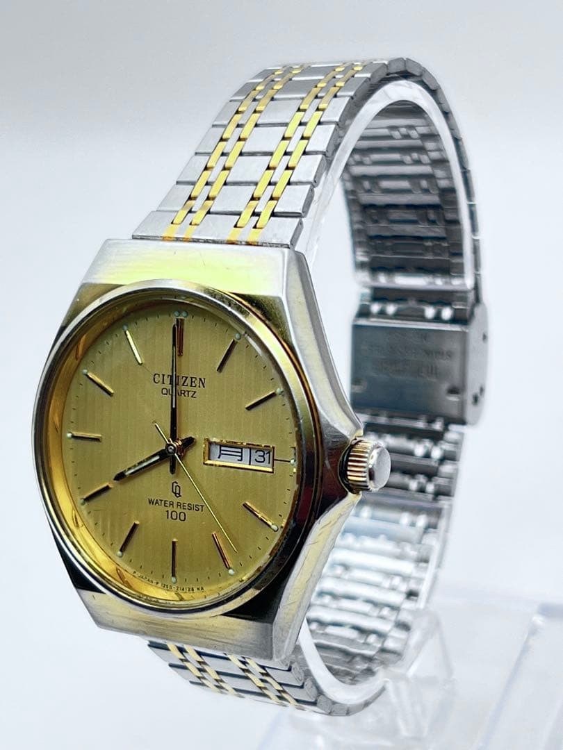 CITIZEN QUARTZ wristwatch, gold and silver case.