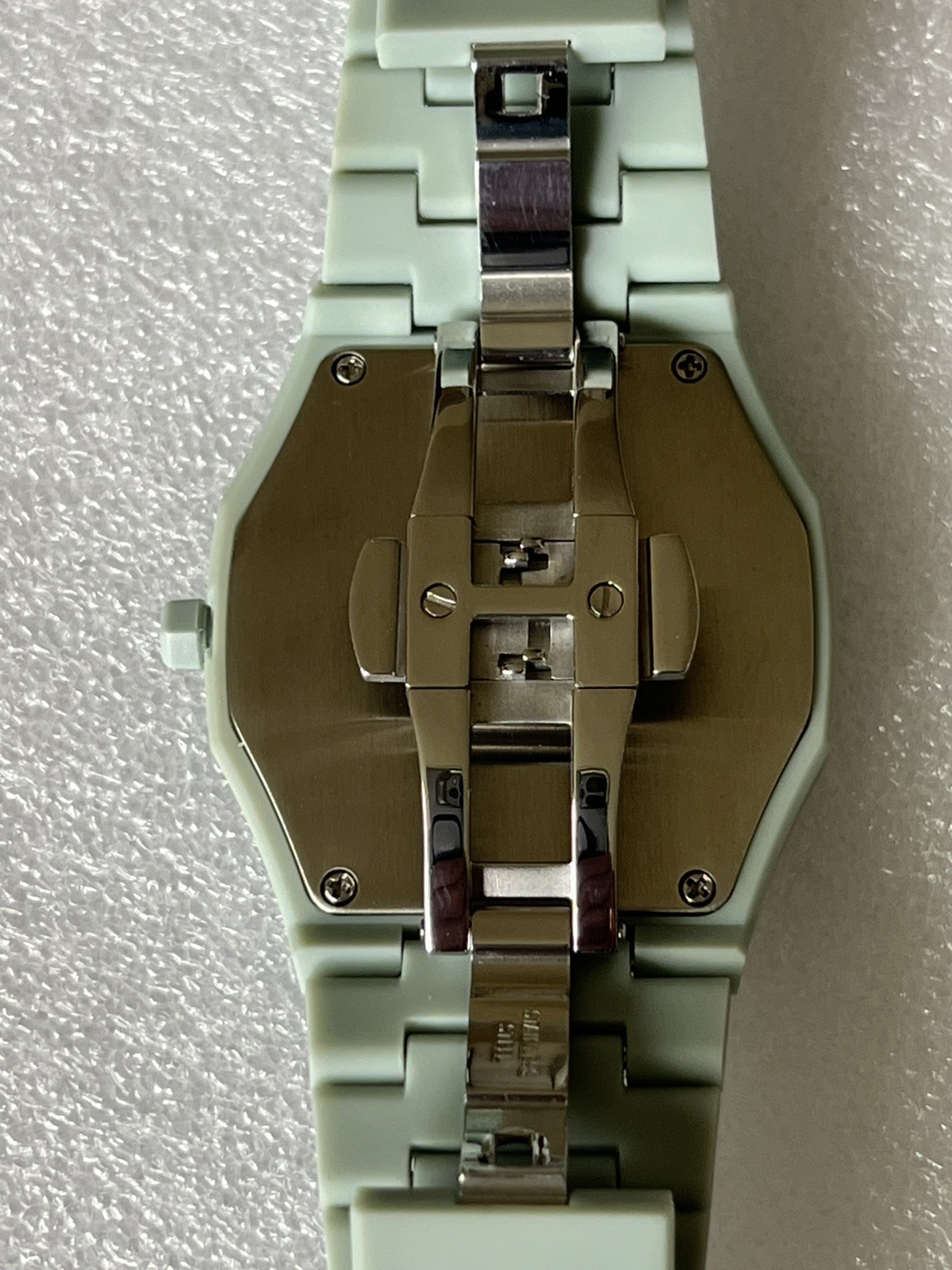 AURA Polycarbonate: OCEAN Color (The Viral Discontinued Watch-Super Rare Color)