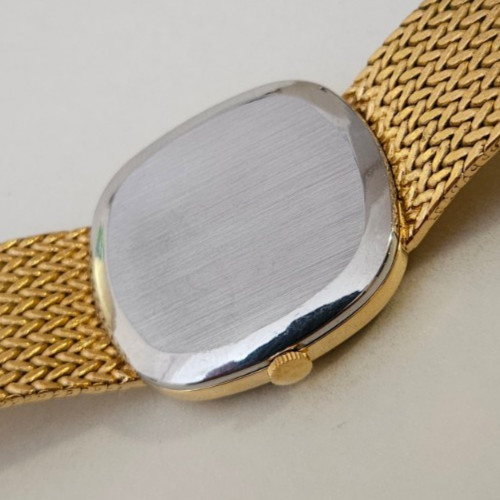 Vintage Men’s Watch “ROYAL” Swiss Dress Ultraslim Integrated Gold Tone NOS 1979