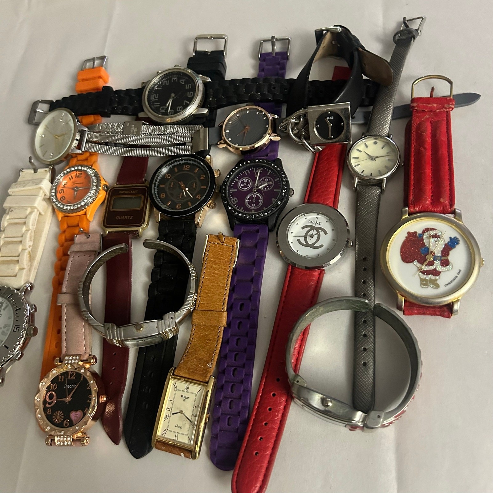 Assorted Watches Used Not Working For Parts Or Pieces lot 15