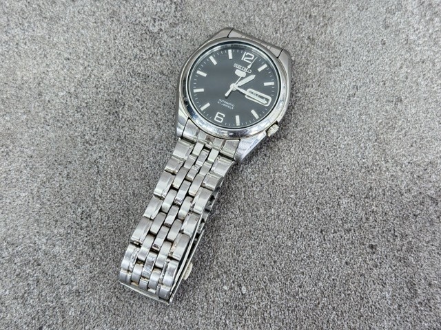 Seiko 5 Automatic Men’s Watch 7S26-01V0 21 Jewels See-Through Caseback 30mm