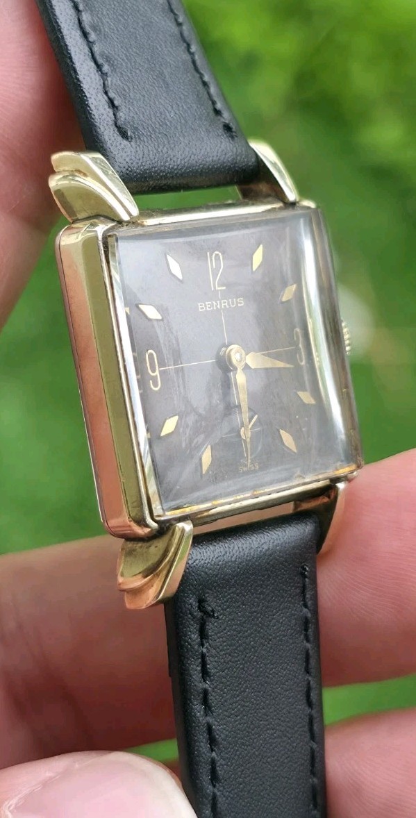 Vintage Benrus Crosshair Brown Dial Cal DM21 Men’s 26mm Wind Up Tank Watch
