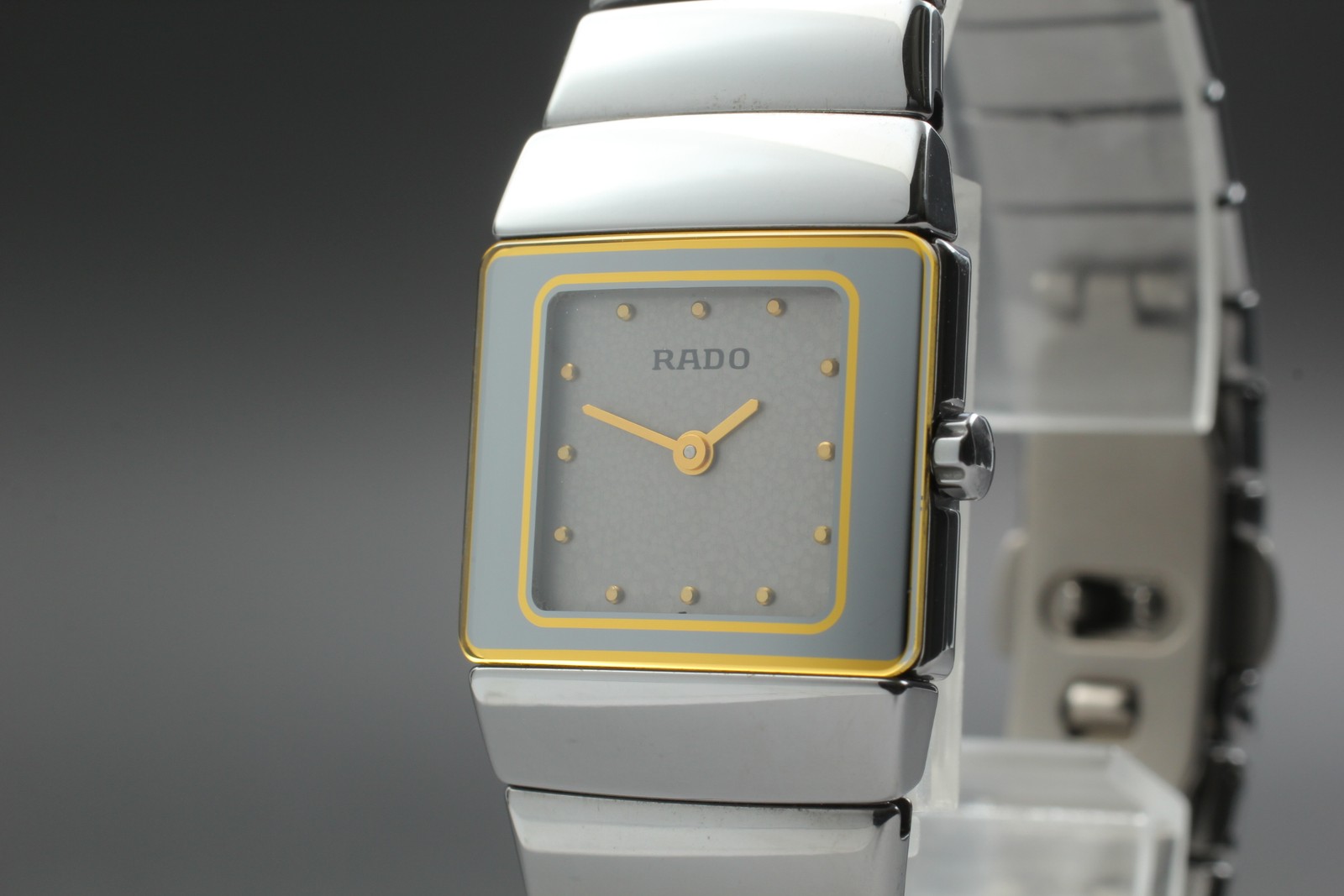 [MINT] RADO DIASTAR 153.0334.3 Ceramic Quartz Gray Unisex Watch From JAPAN