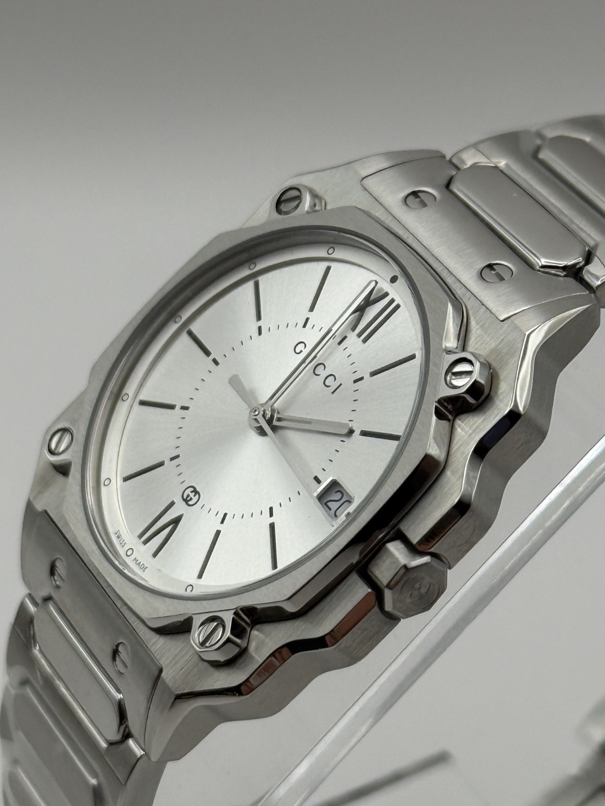 Gucci G-Flat Quartz Stainless Steel 30mm Silver Dial Women’s Watch YA166504
