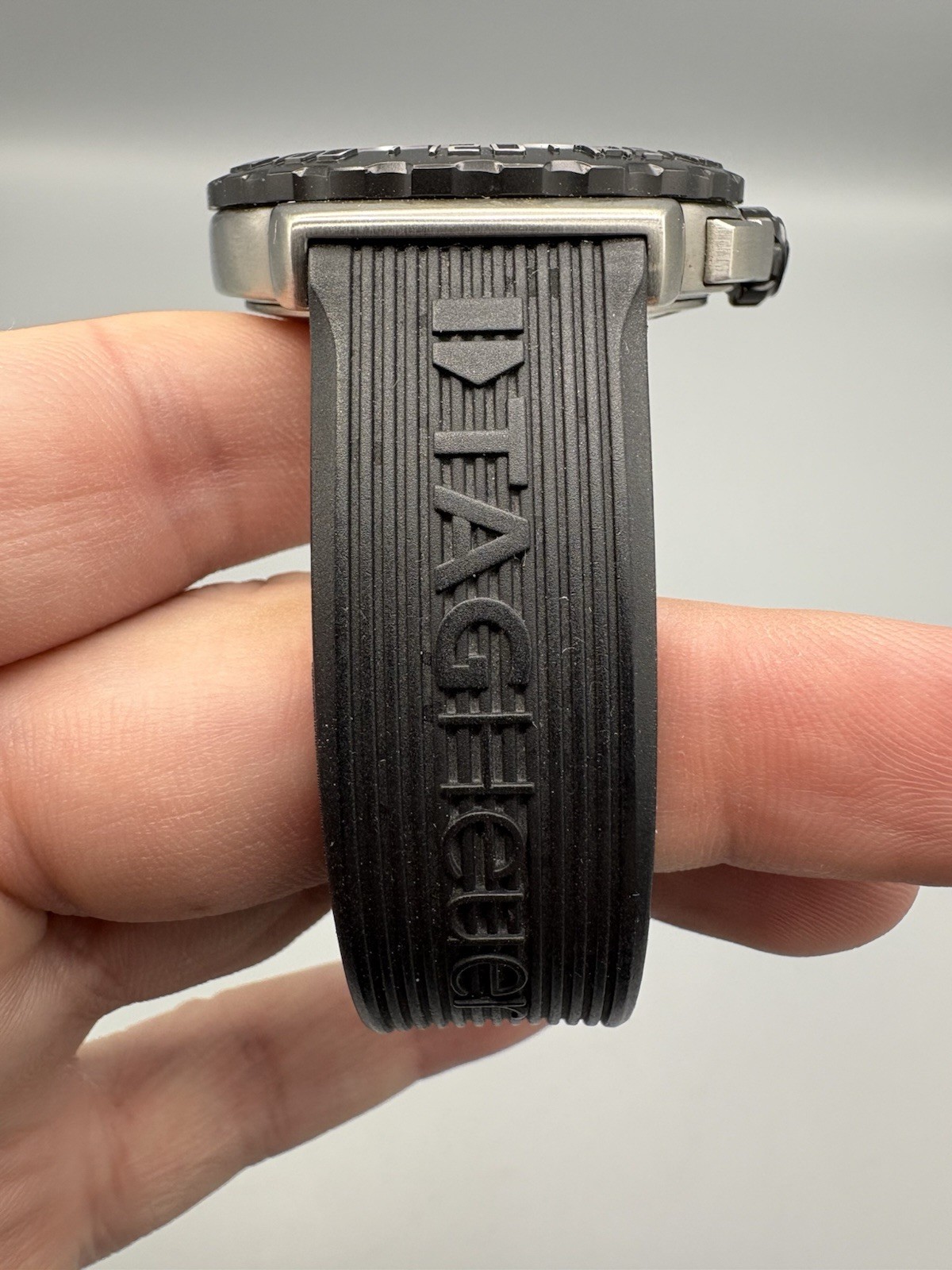 Tag Heuer CAU1110 Formula 1 Men’s Watch Quartz 42mm *Pre Owned* FREE SHIPPING