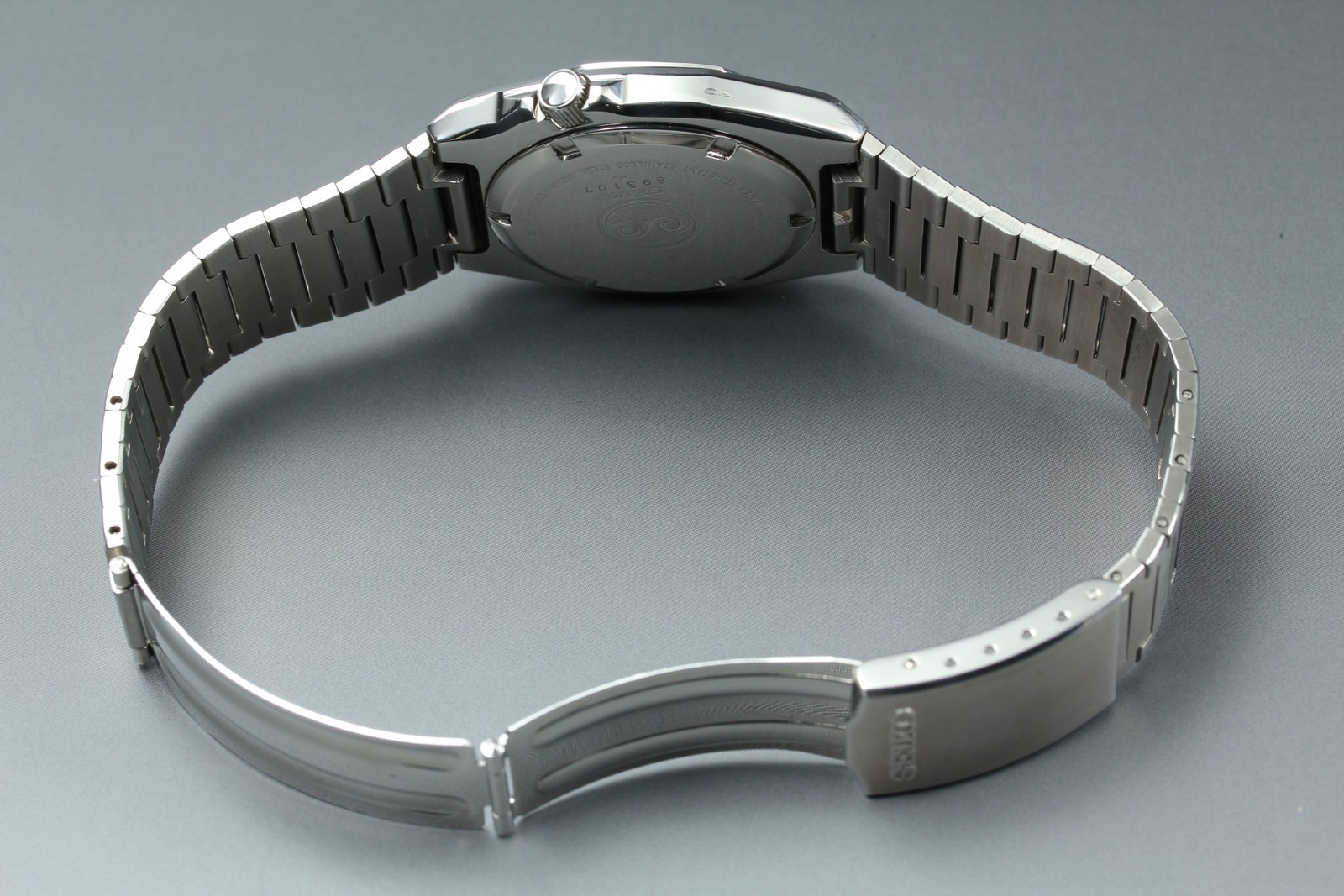 Vintage 1988 Near MINT Seiko Silver Wave Z 7123-8060 Gray Kanji Octagon Qz Men’s