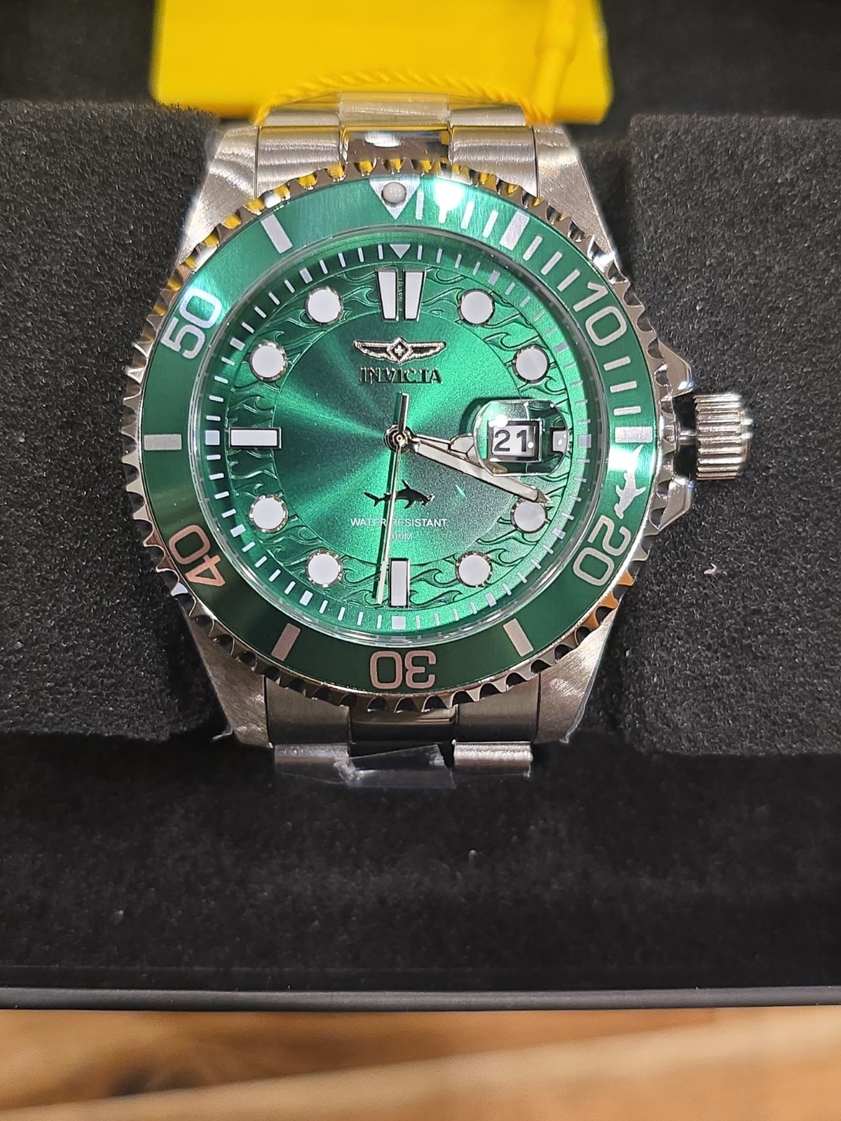 Invicta Pro Diver Currentwave Men’s Watch 43mm 30020 Stainless W/Green Dial New