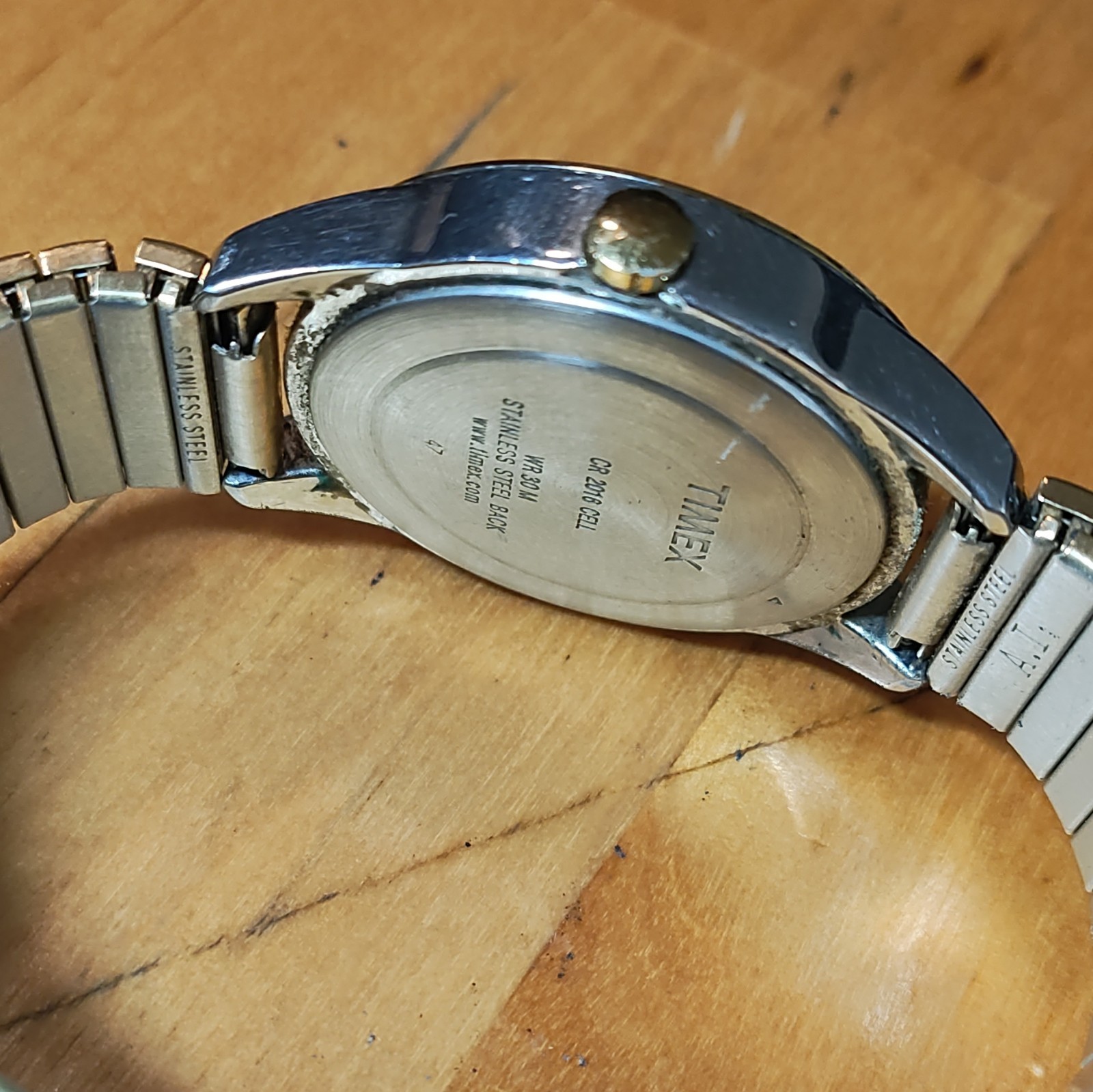 Timex Indiglo Men’s Quartz Analog Gold Tone Bracelet White Dial Day/Date WR30m