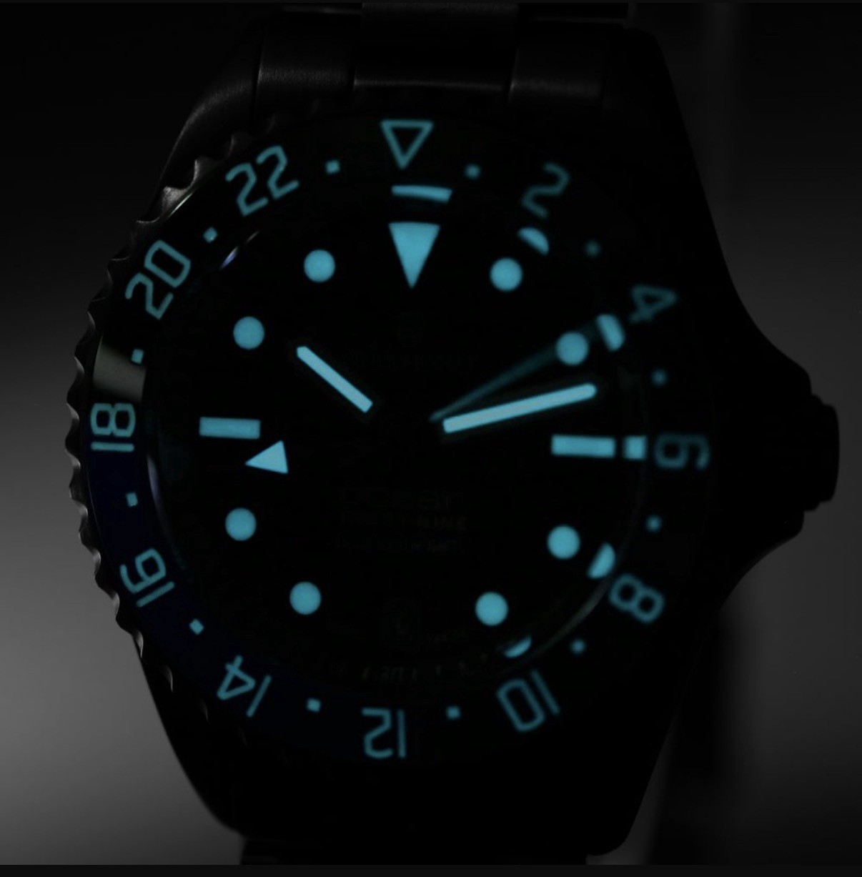 Steinhart Ocean 39 GMT Titanium Limited Ceramic Bezel Full Set Box And Papers