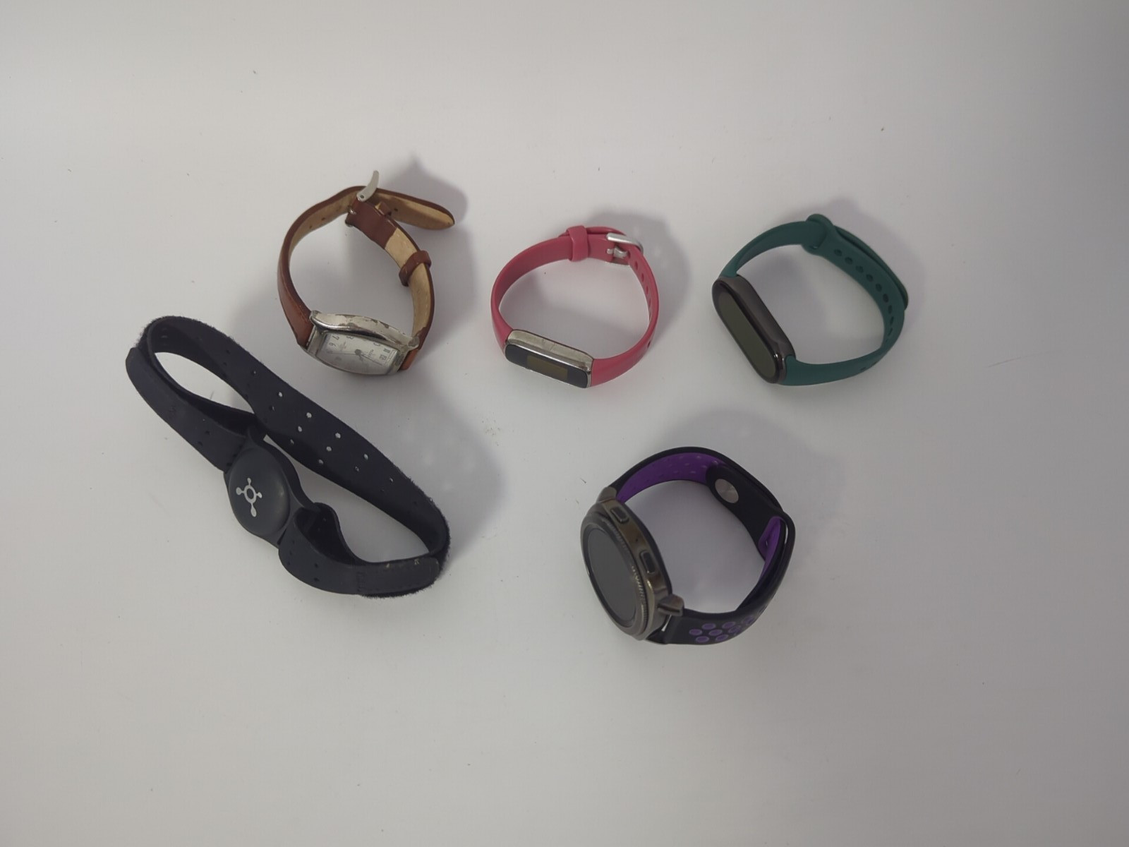 LOT OF 5 WATCHES (Please see description
