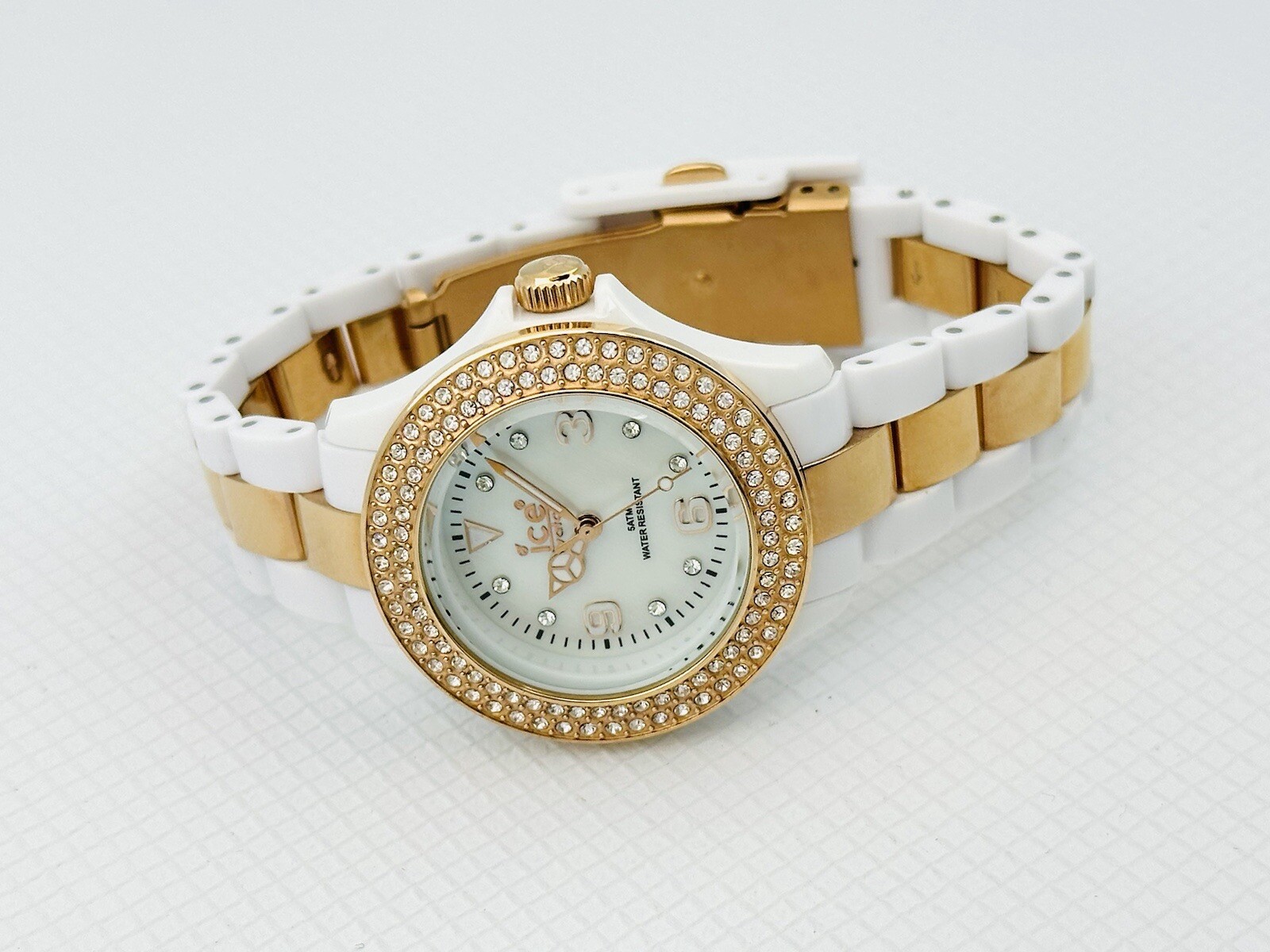 Ice-Watch Women’s ST.WE.S.P.09 Stone PC Collection Bicolour polycarbonate Watch