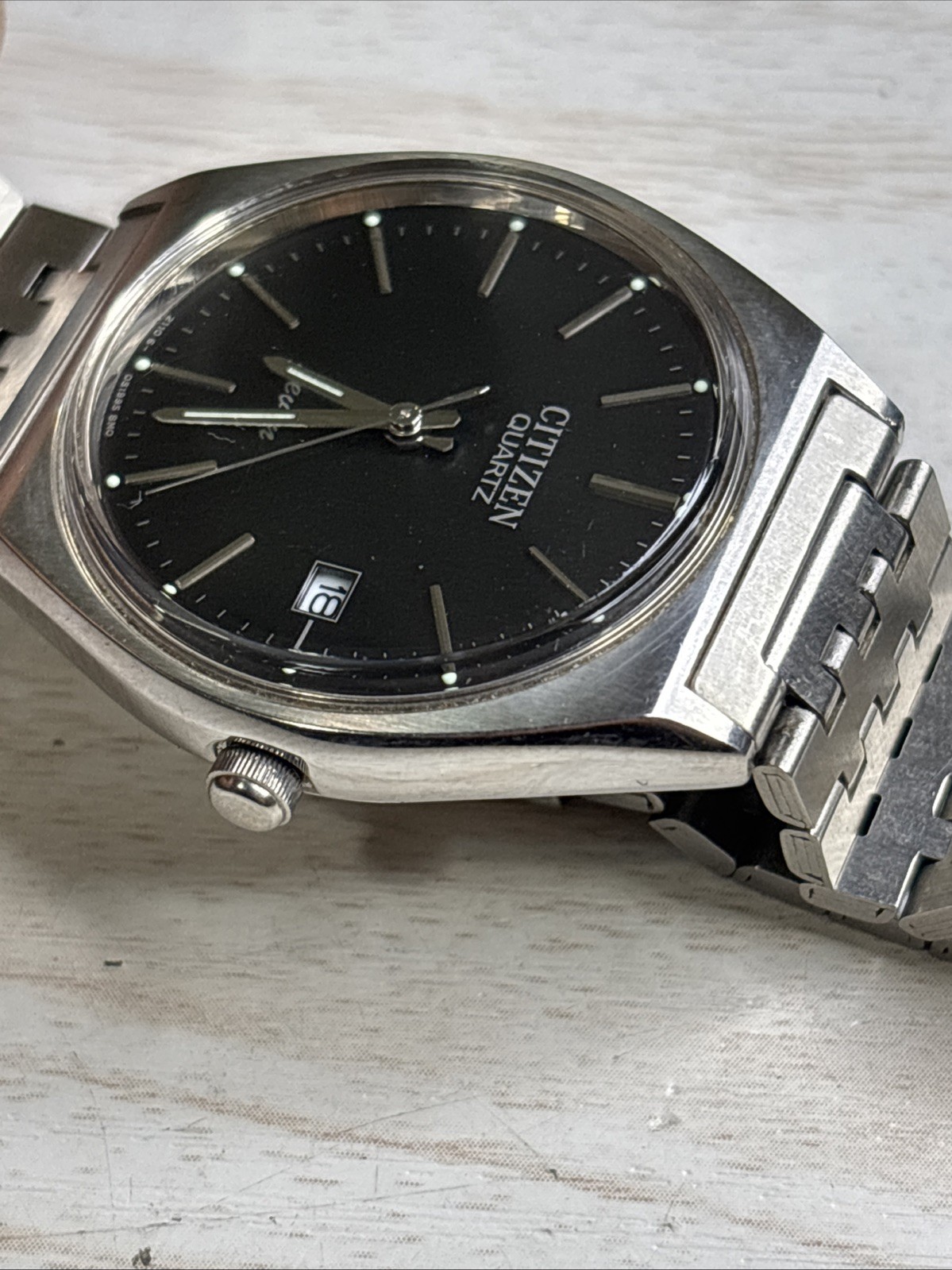 Citizen Seven Watch Men 35mm Silver Dial Silver Tone date 2110-942191 NewBattery