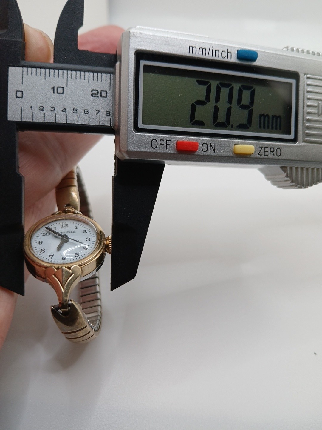 VTG watch Ladies CARAVELLA BY BULOVA Mechanical 10KRGP 1967 Original Work Japan