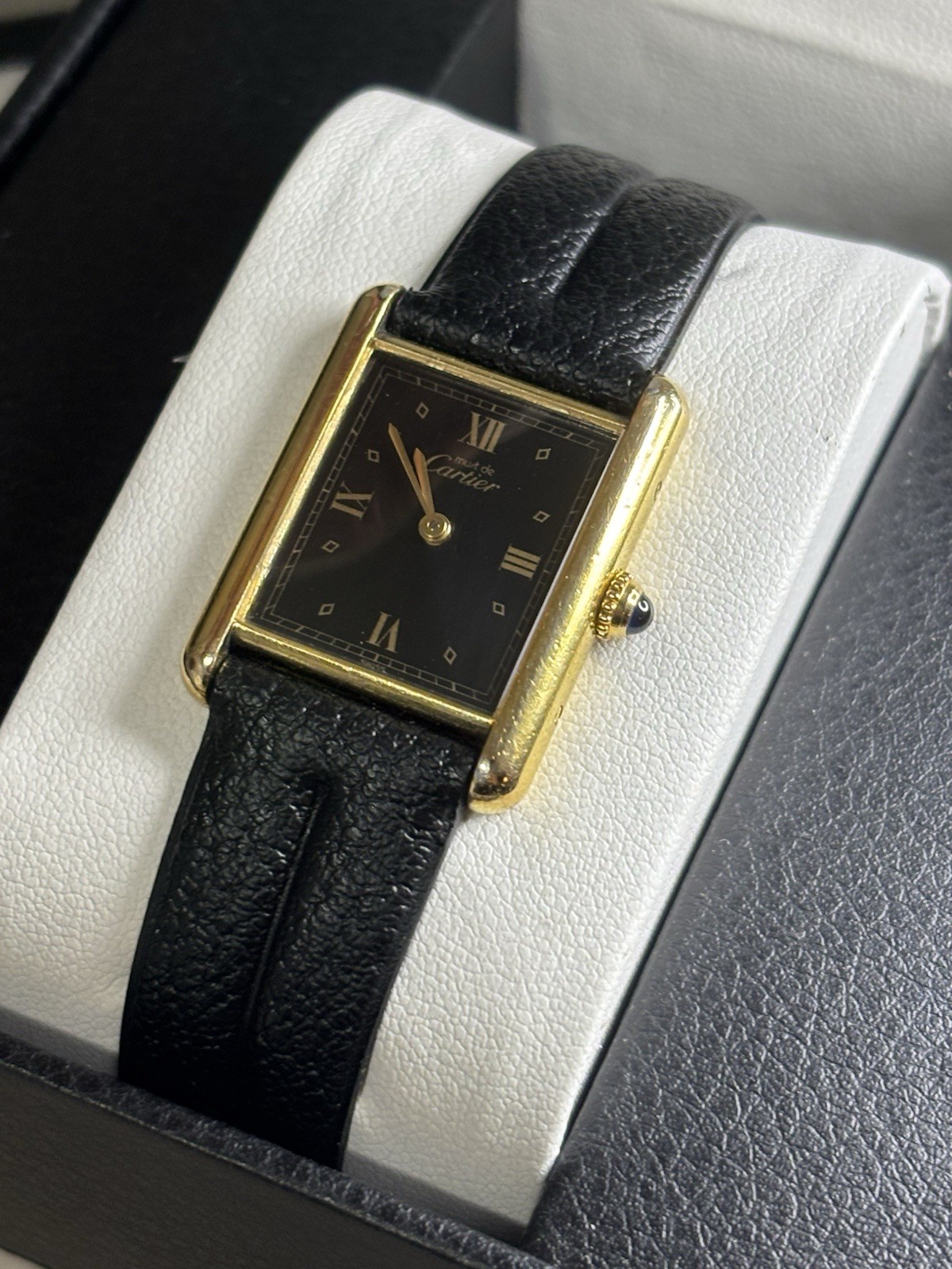Vintage Must De Cartier Tank Quartz 23.5×30.5mm | Black/Gold Roman Dial Working!
