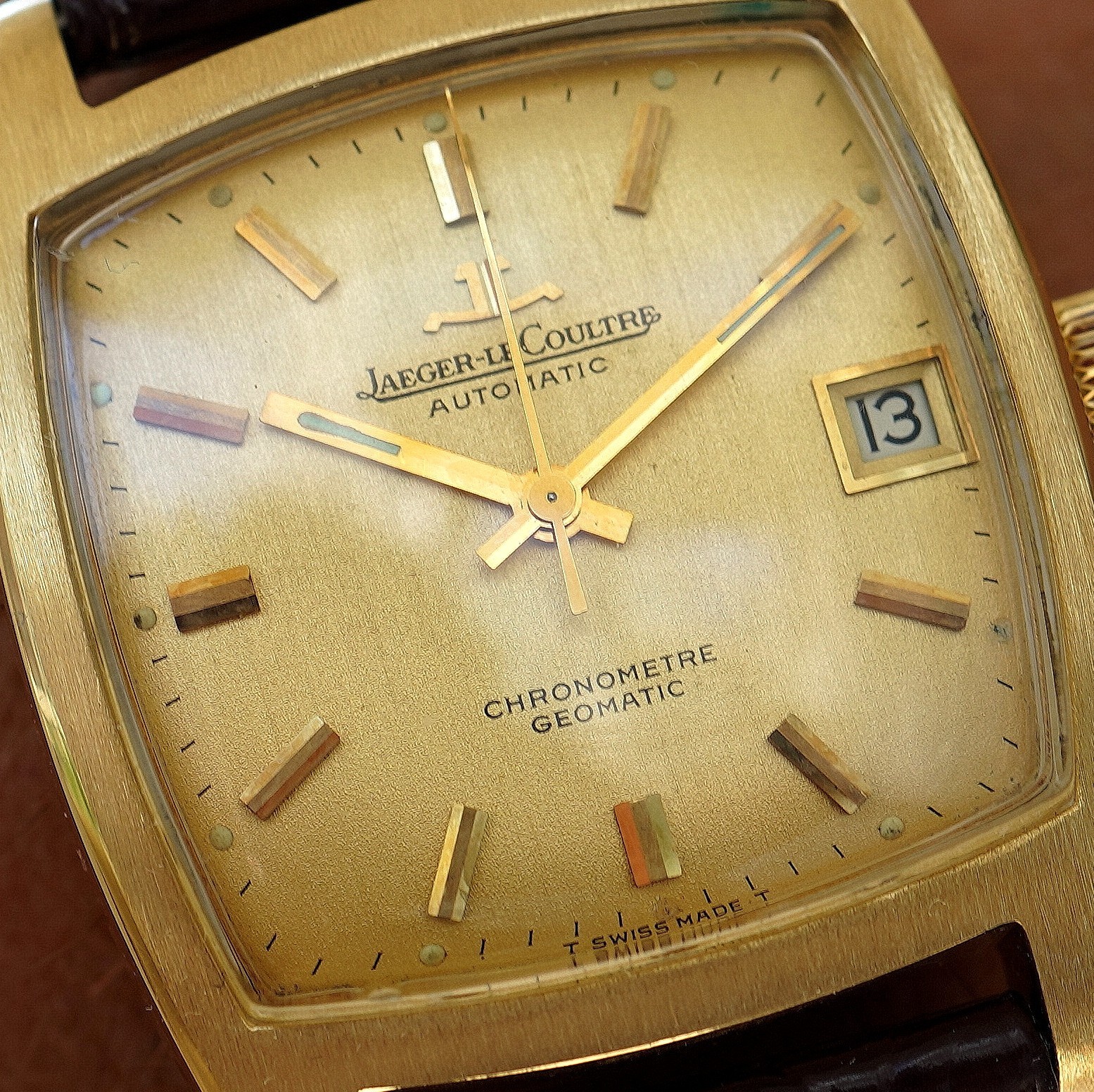 VINTAGE JAEGER-LECOULTRE GEOMATIC TONNEAU E560 18K GOLD ORIGINAL FULL SET 1970’S
