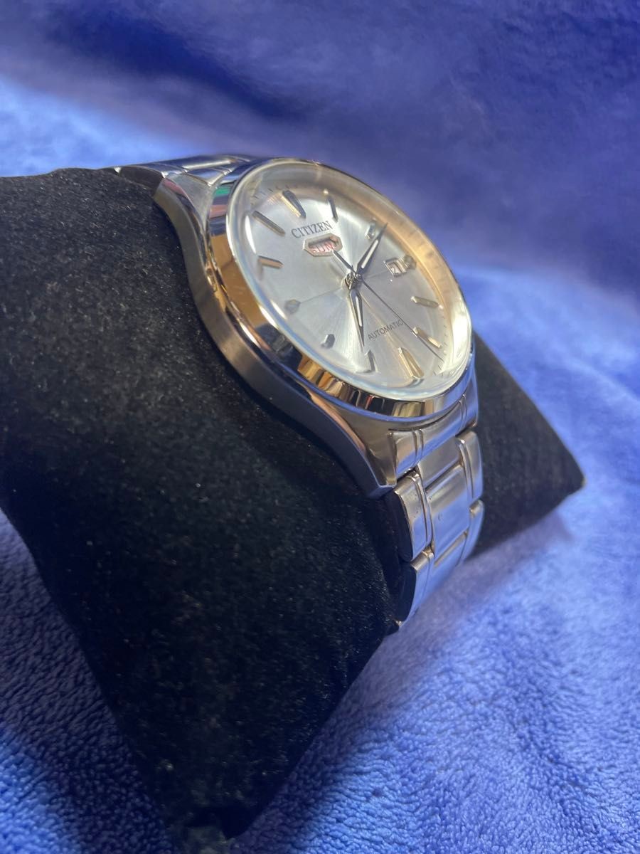 Excellent condition CITIZEN 21 jewels automatic record label C7 day date silver